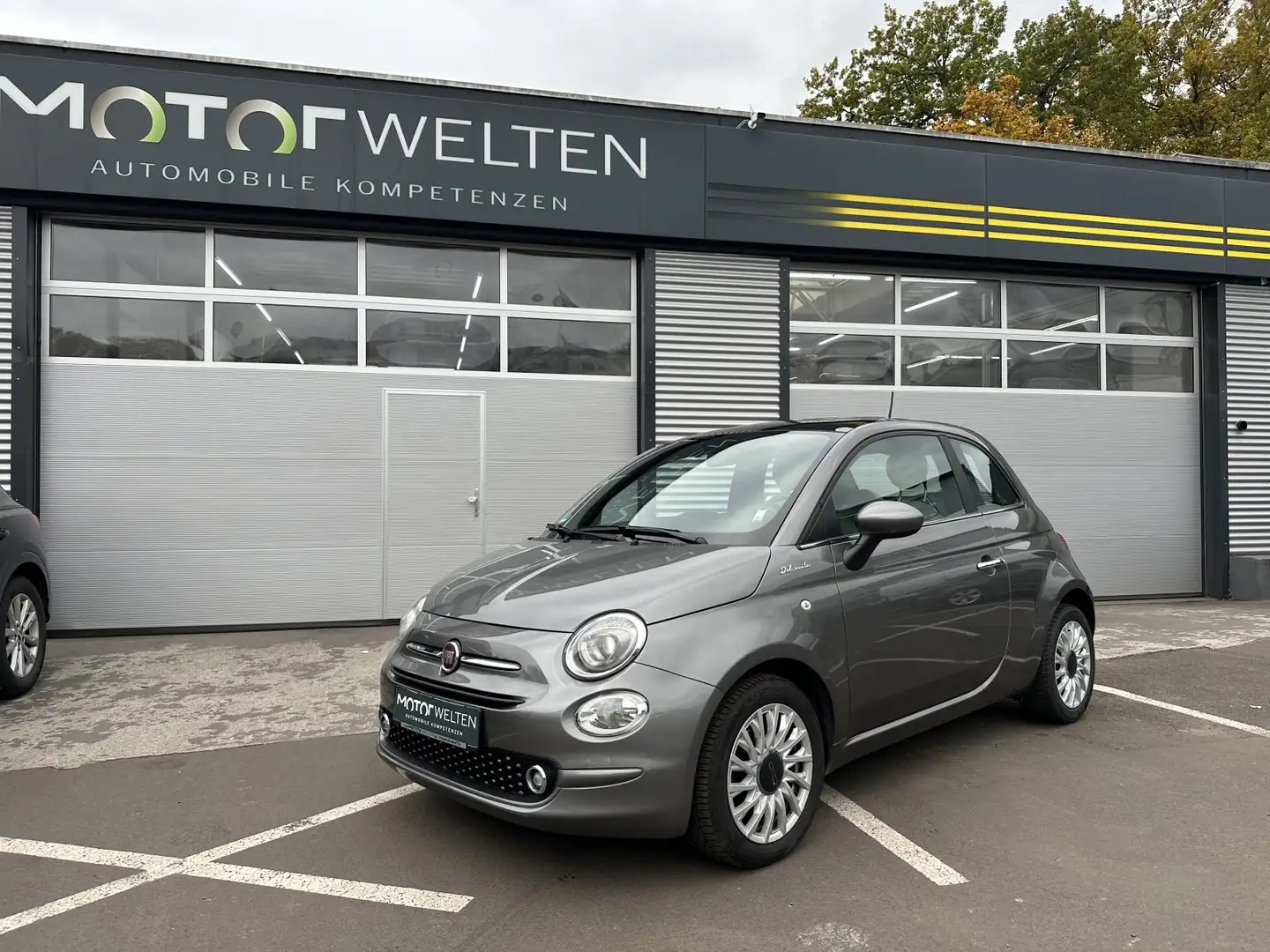 Fiat 500 1.0 Mild Hybrid Dolcevita (EURO 6d) Grau - 1