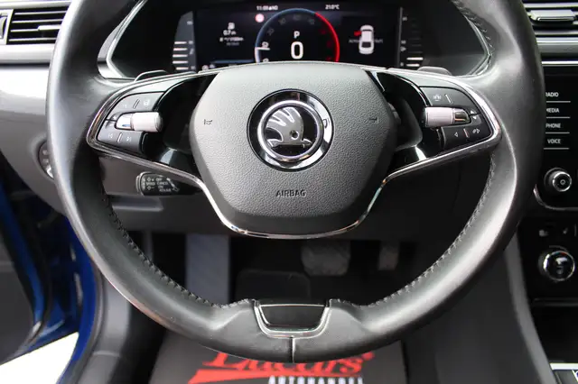 Skoda Superb view 10