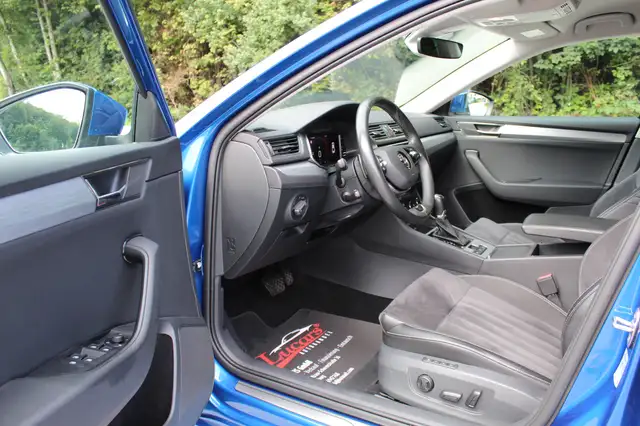 Skoda Superb view 7
