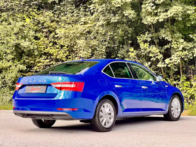 Skoda Superb view 2