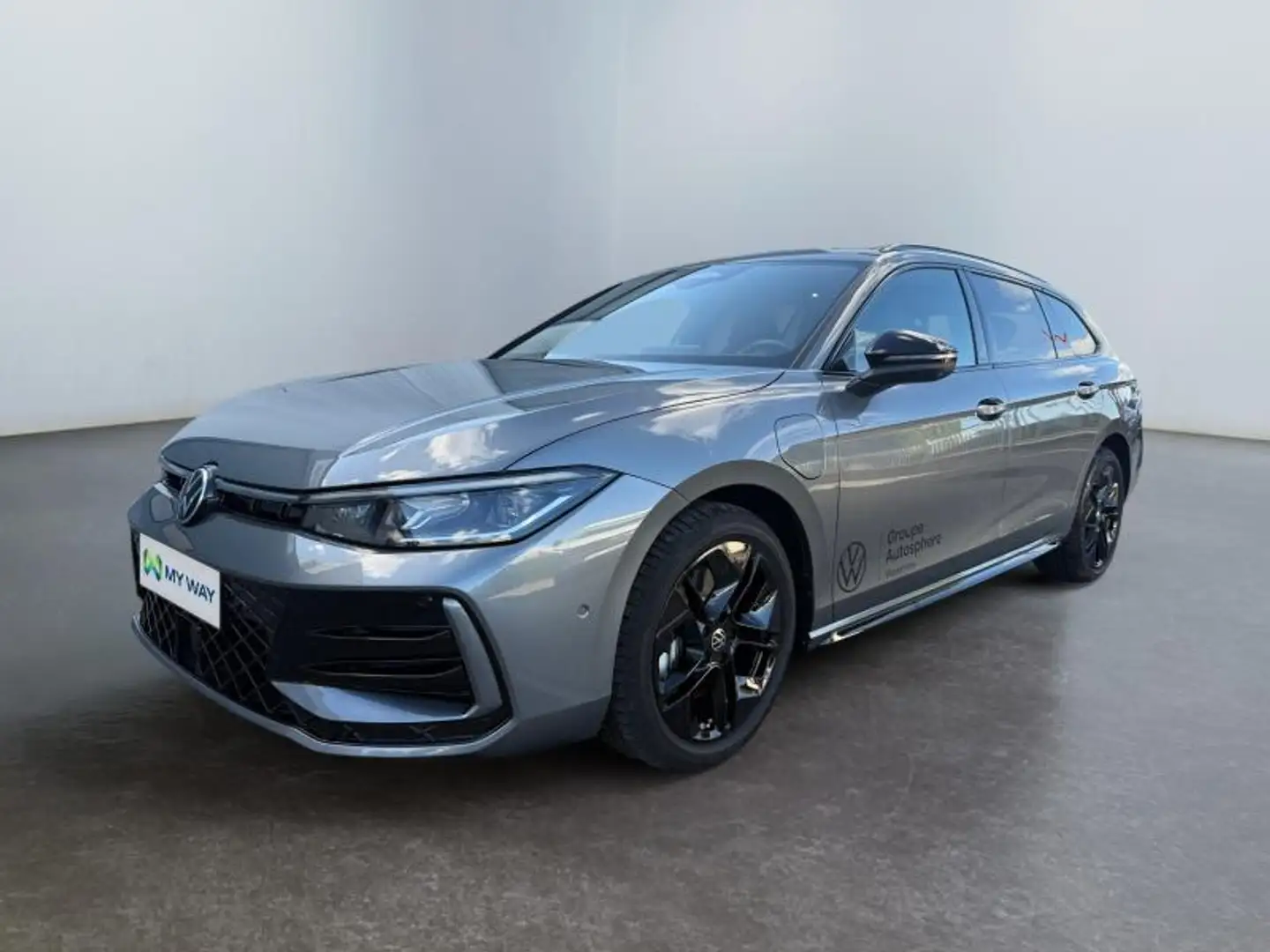 Volkswagen Passat Variant R-Line Gris - 1