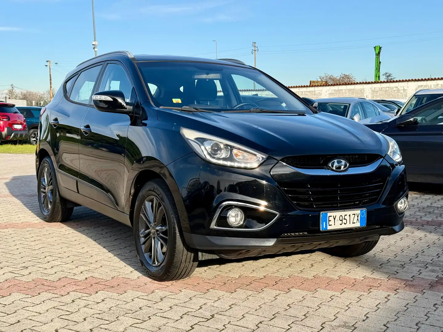 Hyundai iX35 1.6 Comfort 2wd ** UNICO PROPRIETARIO ** Nero - 2