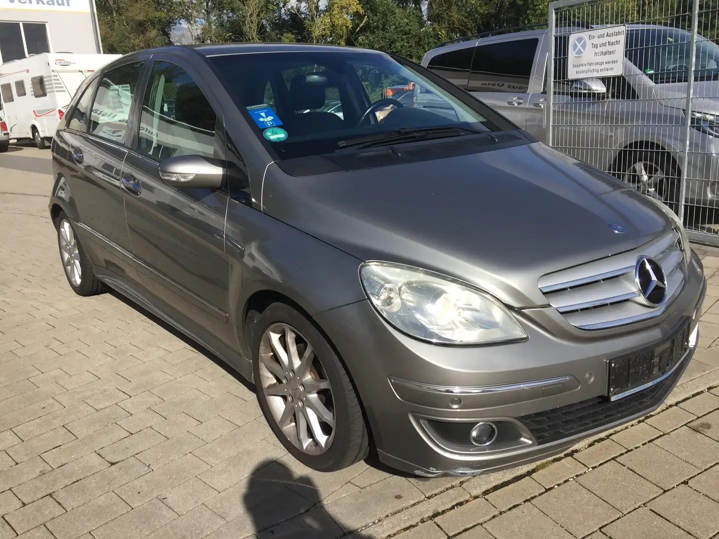 Mercedes-Benz B 200 CDI DPF Automatic Grau - 1