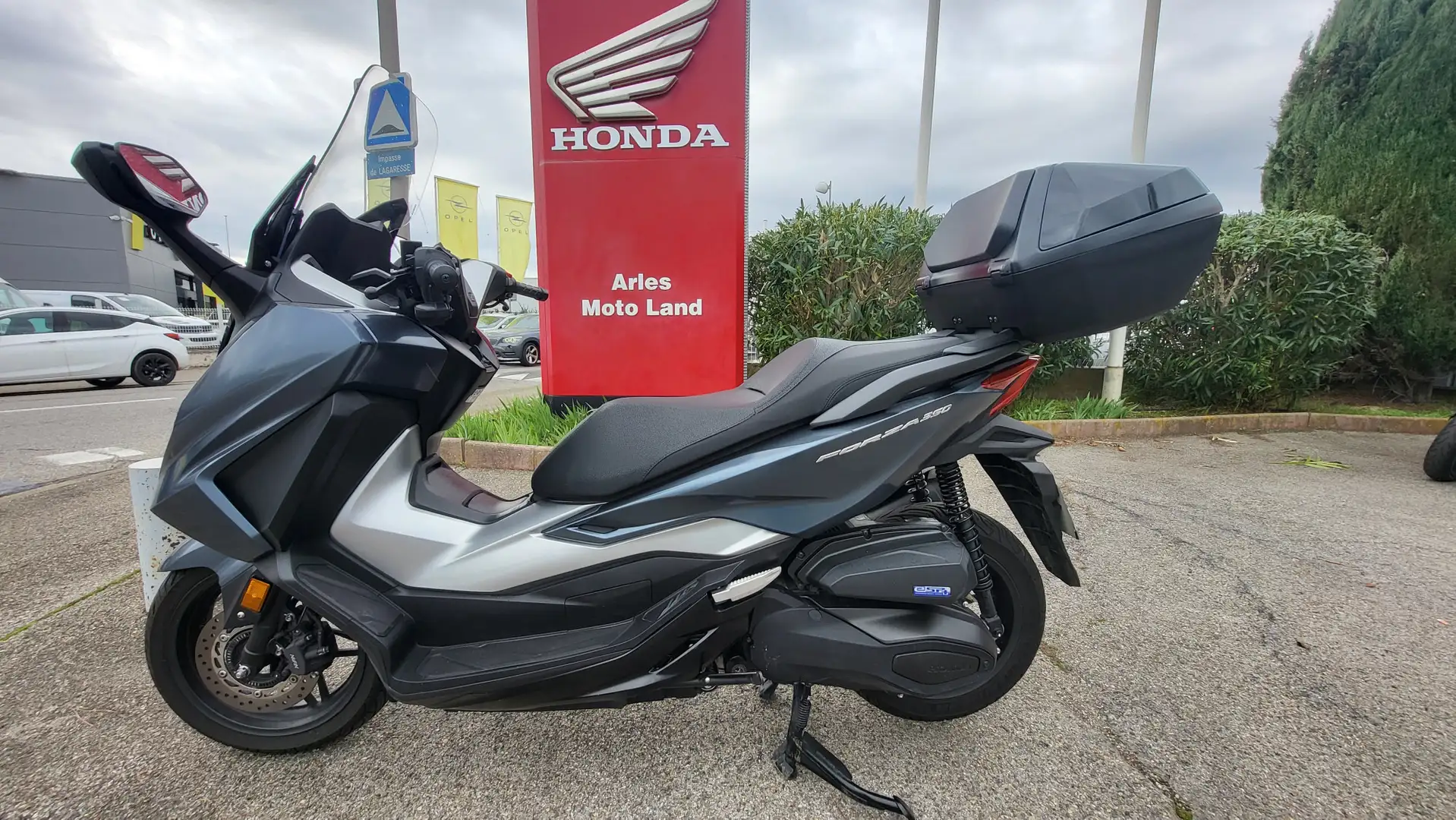 Honda Forza 350 Gris - 1