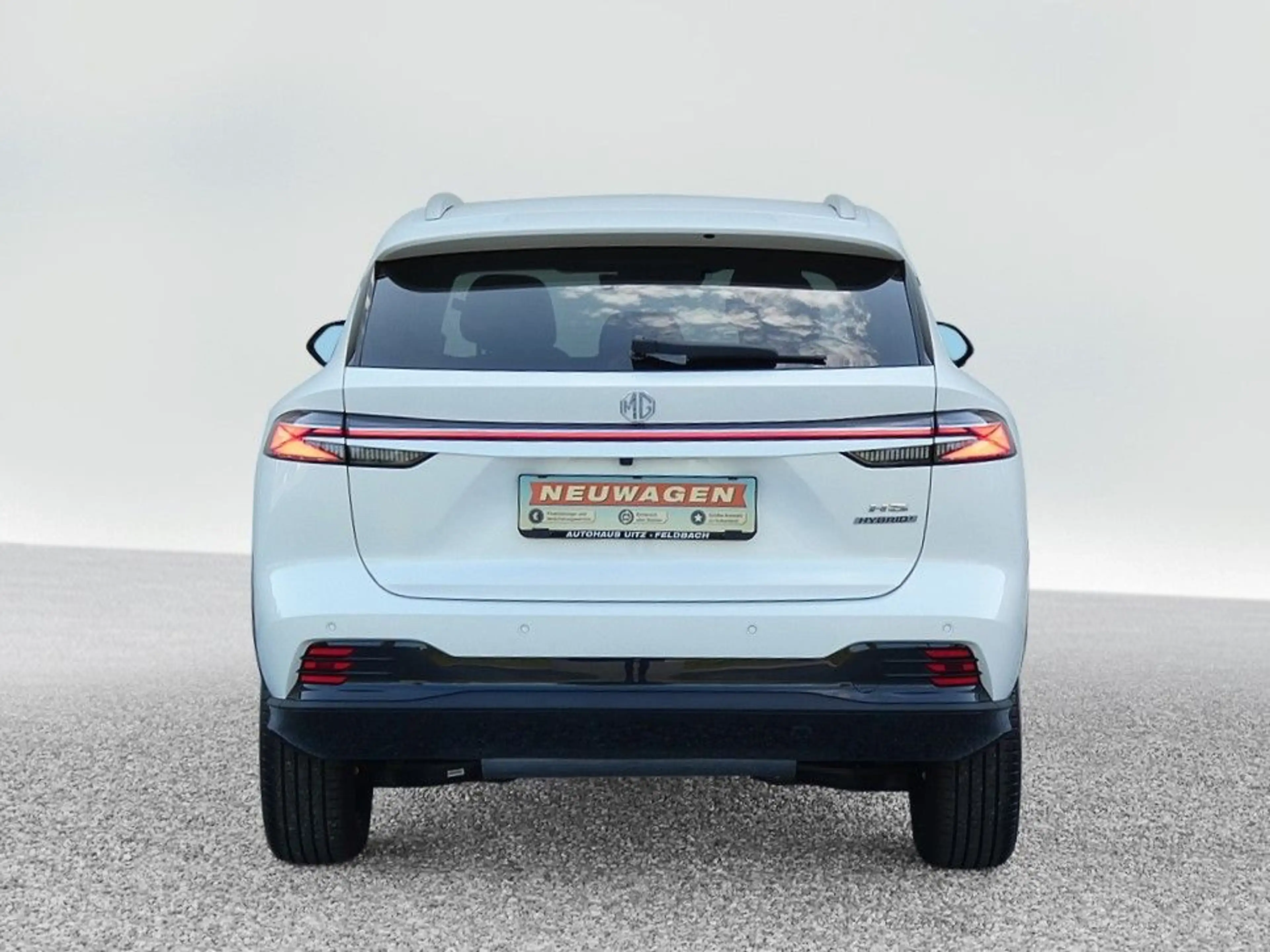 MG HS Hybrid+ Luxury +360+Distr+LED+SHZ+ALU+ — photo 6