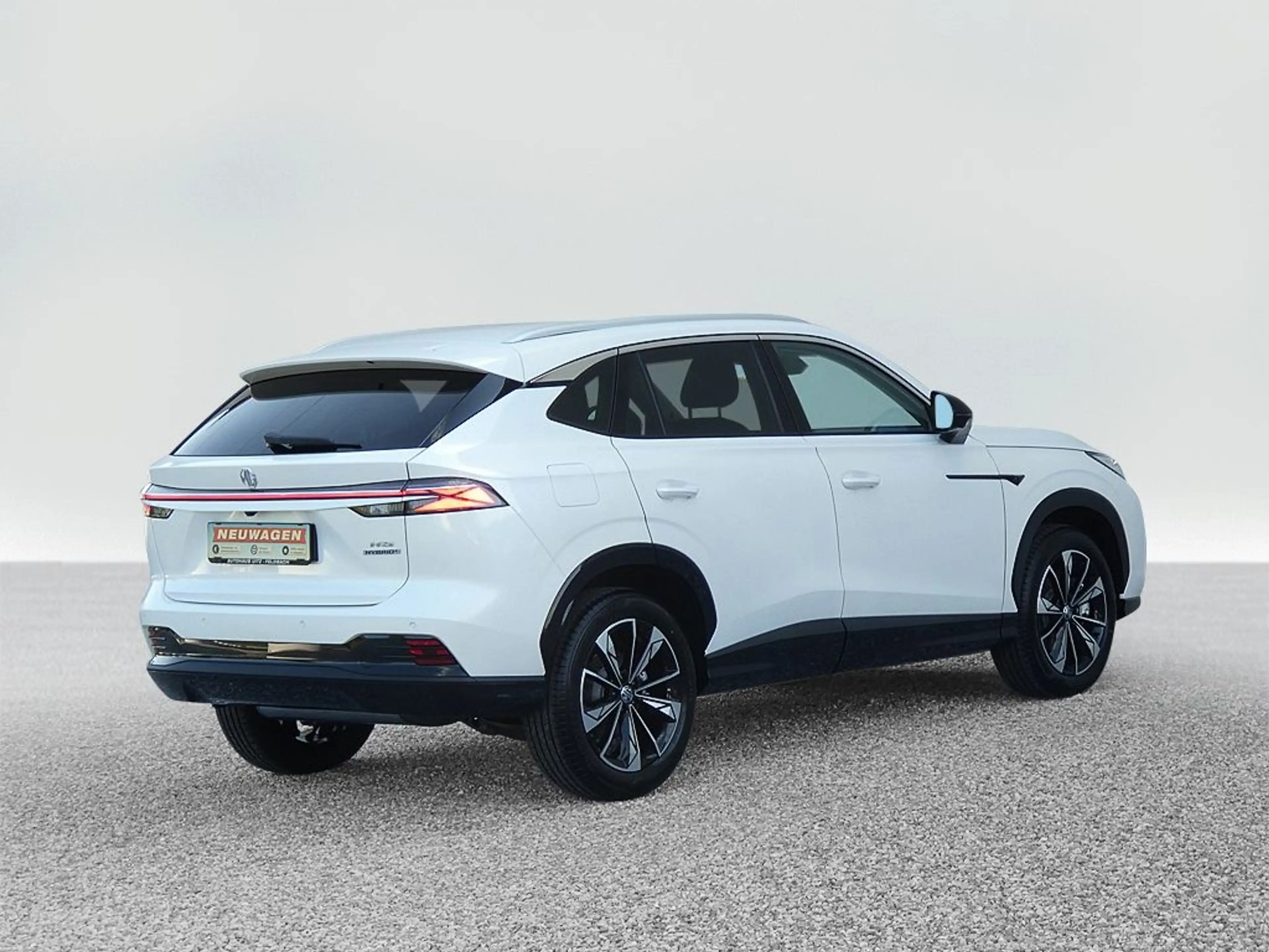 MG HS Hybrid+ Luxury +360+Distr+LED+SHZ+ALU+ — photo 5