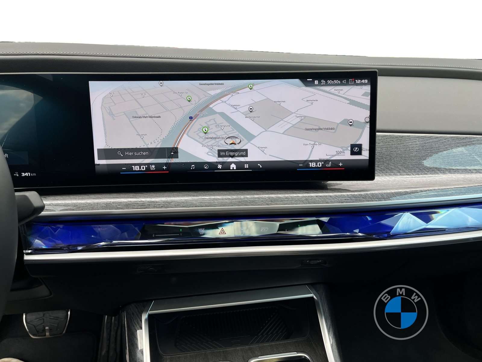 BMW i7