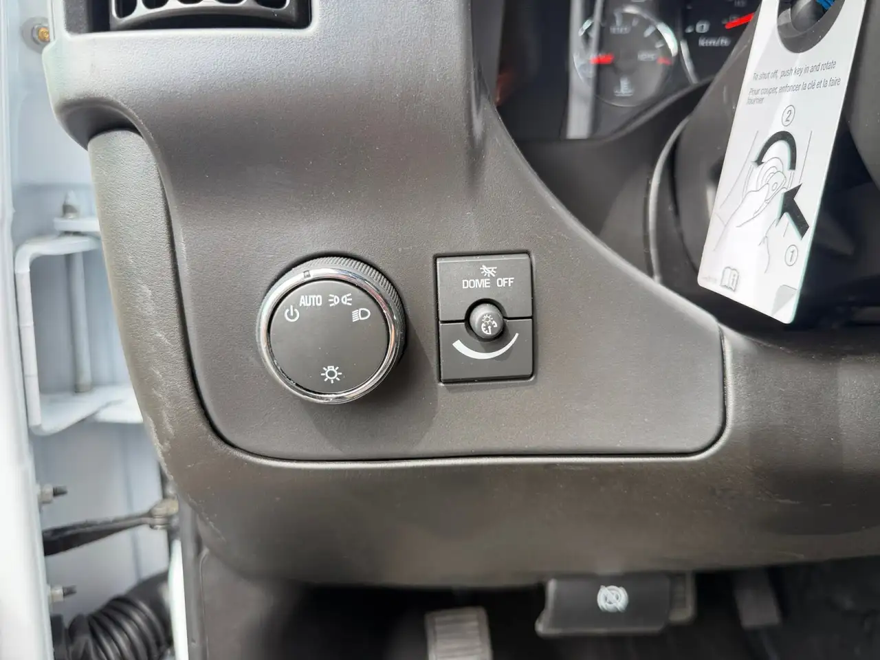 GMC Savana снимка GMC Savana