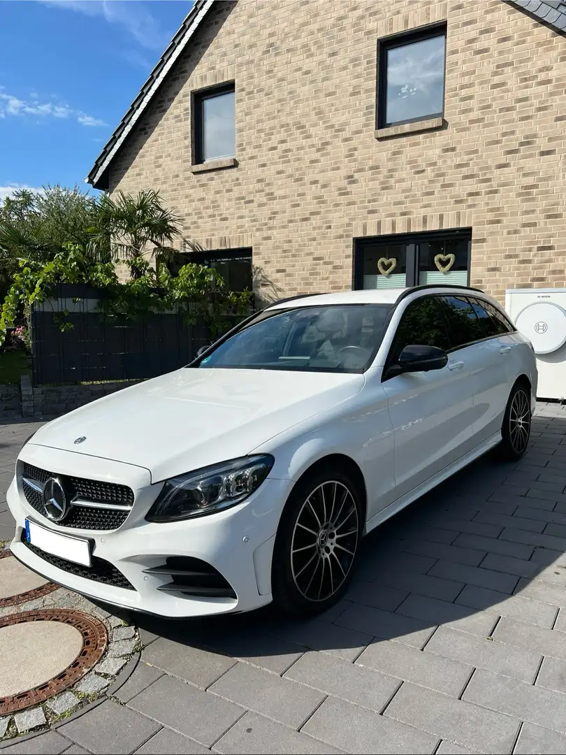 Mercedes-Benz C 400 C 400 T 4Matic (205.266) White - 1