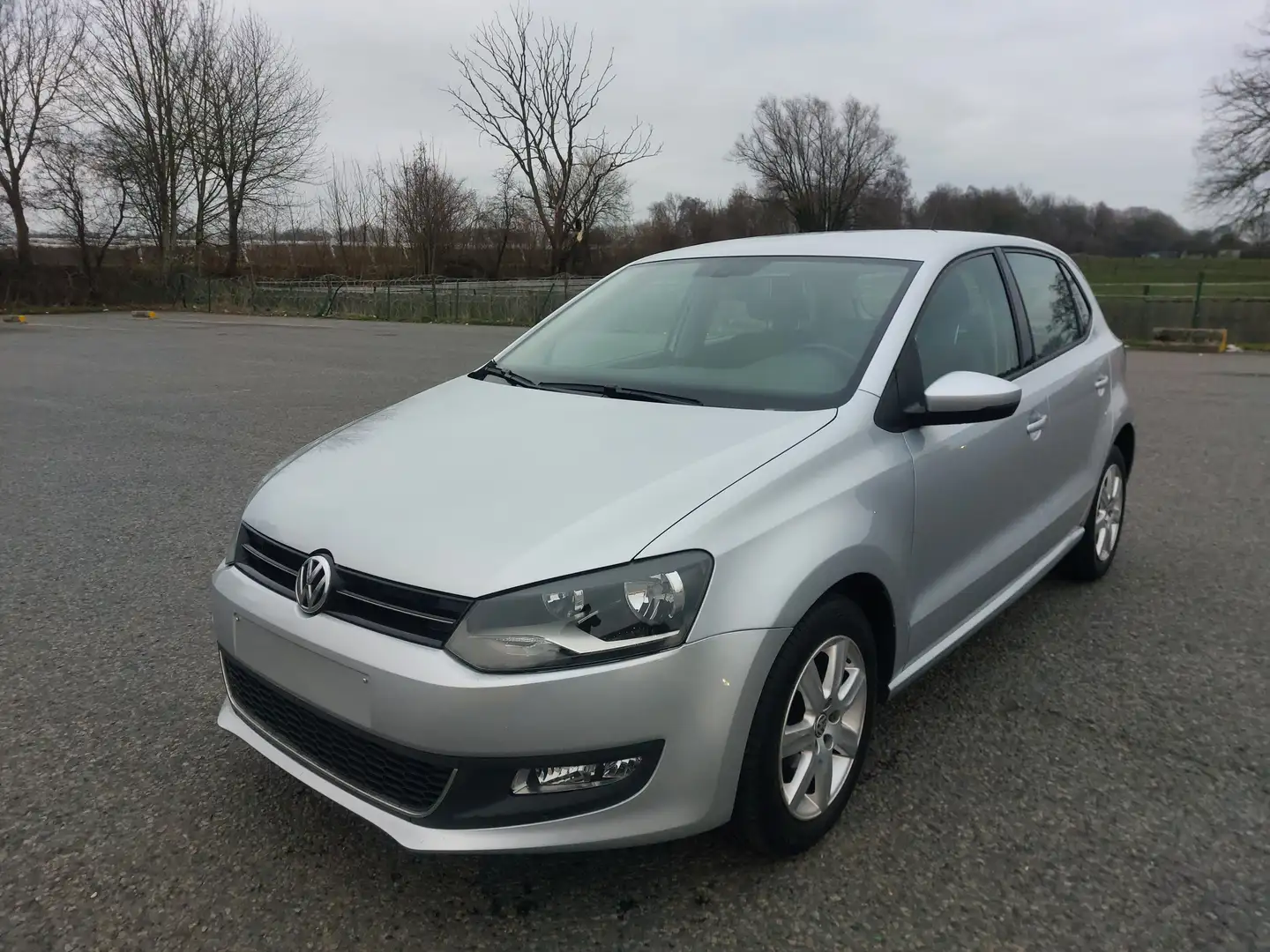 Volkswagen Polo www garagema be    Polo 1.2i Comfortline Gris - 1