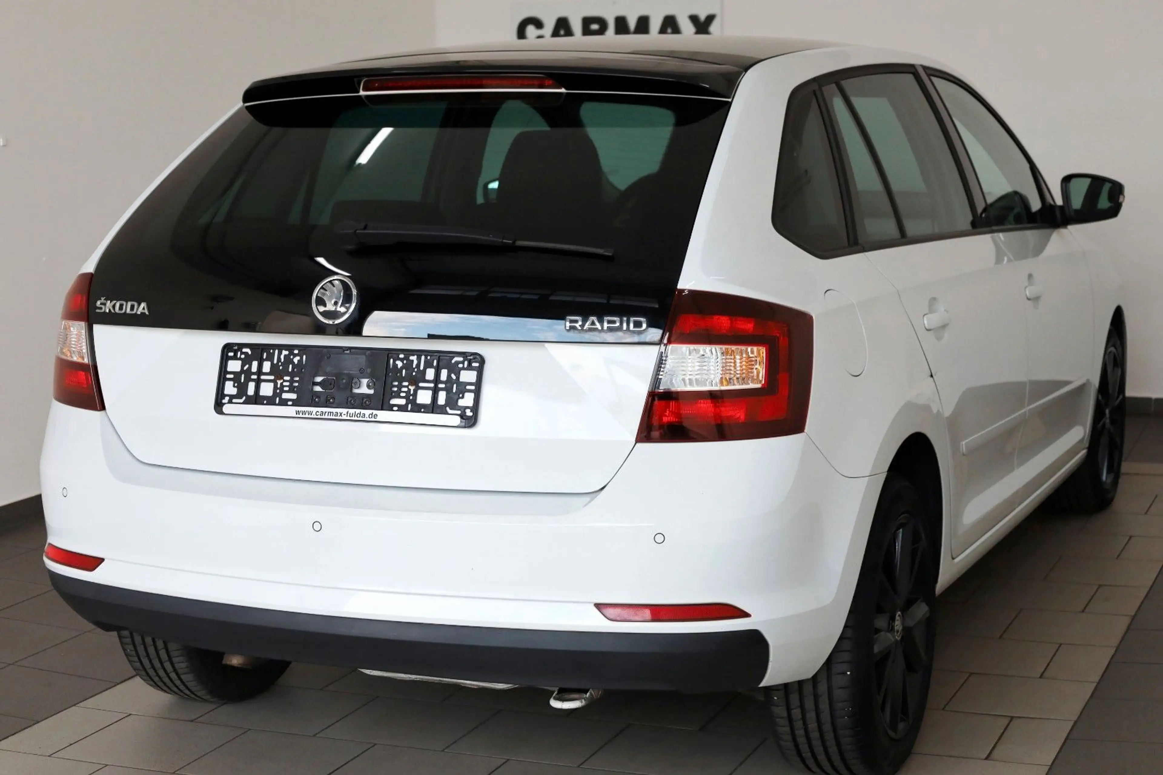 Skoda Rapid/Spaceback Spaceback Ambition Navi,Panorama,SH,PDC — photo 2