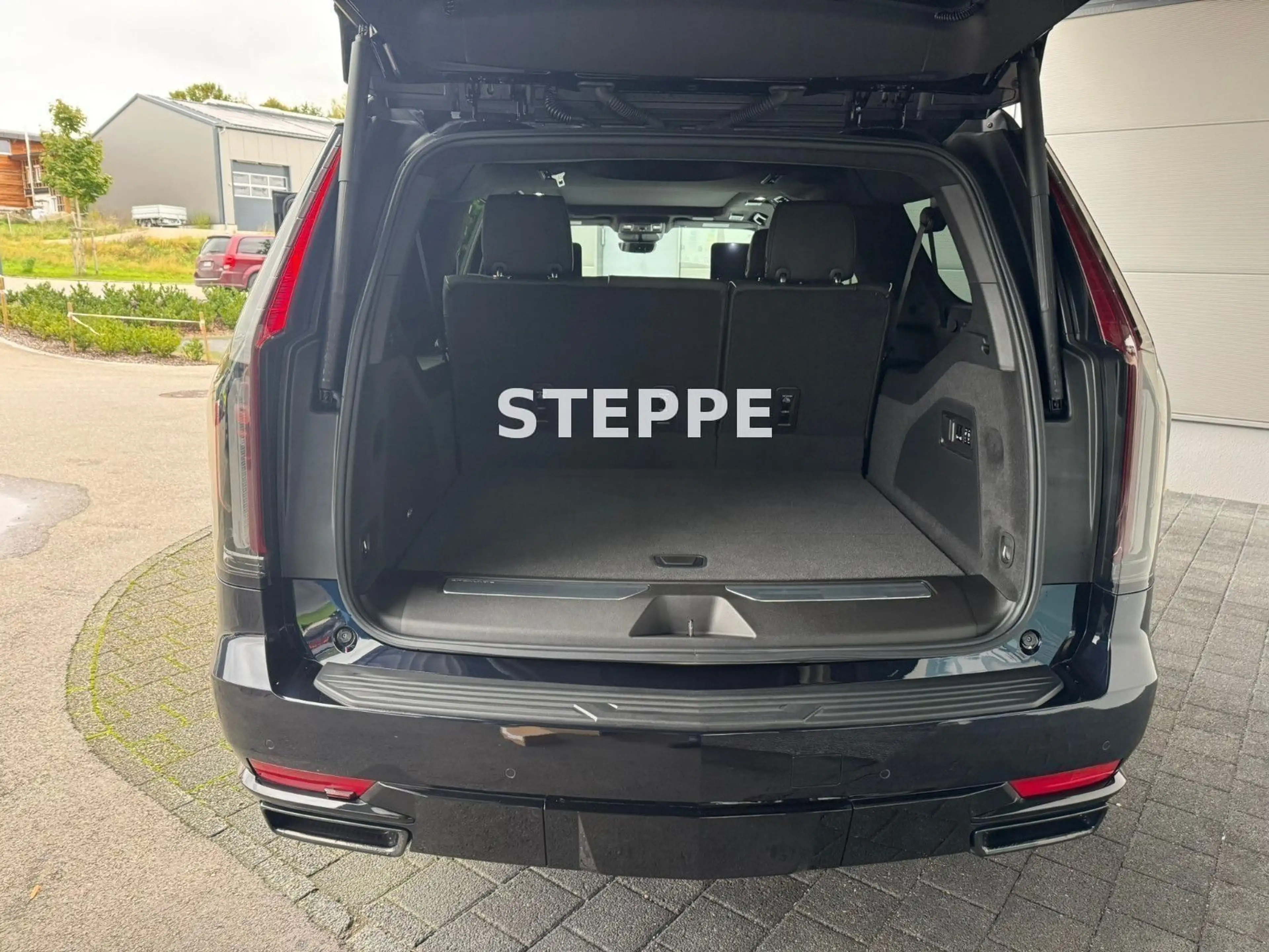 Cadillac Escalade 6.2 V8 ESV Sport Platinum EU-Navi AHK — photo 6