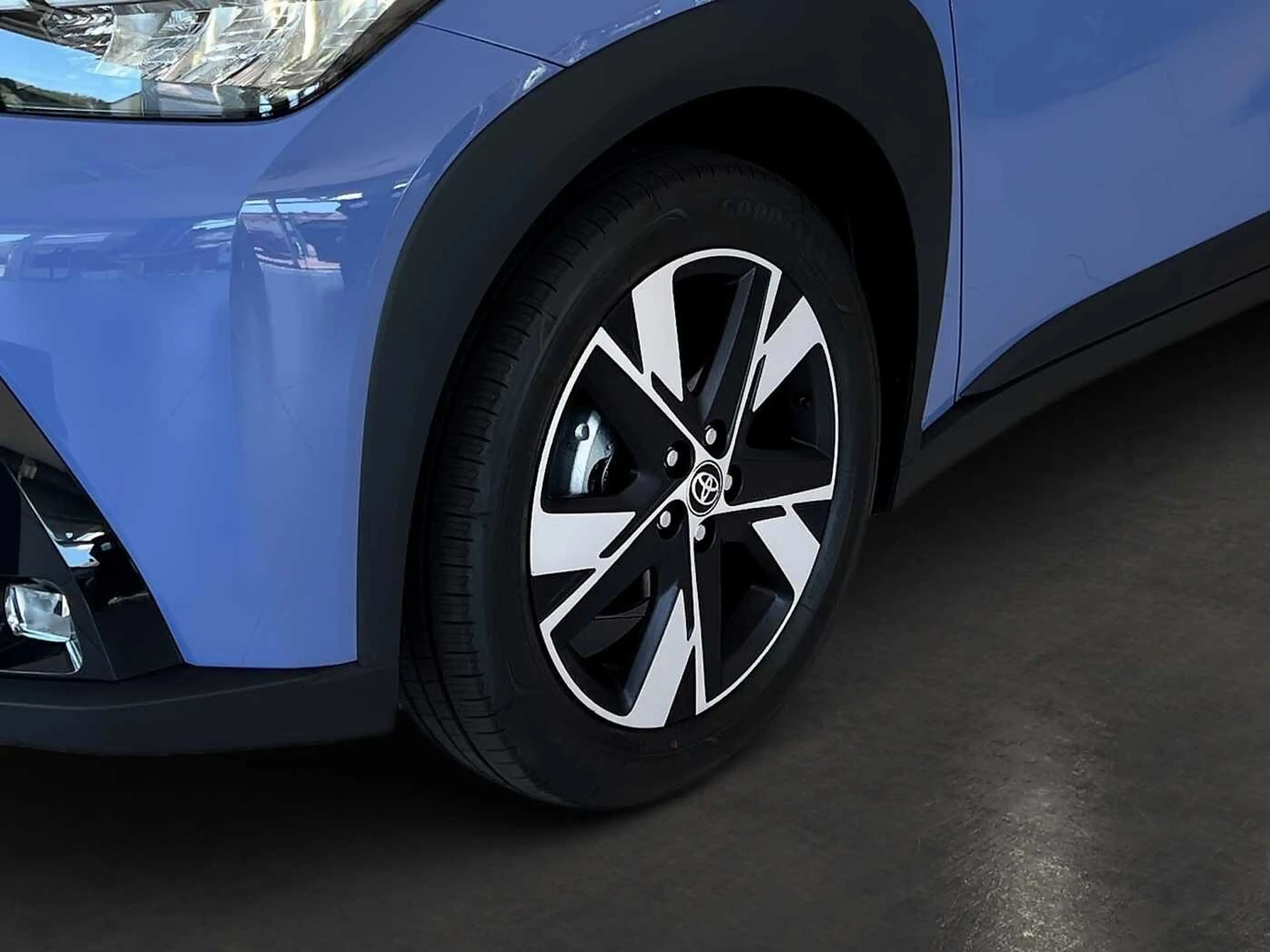 Toyota Aygo X Teamplayer 1,5 l Hybrid KAMERA SHZ — photo 12