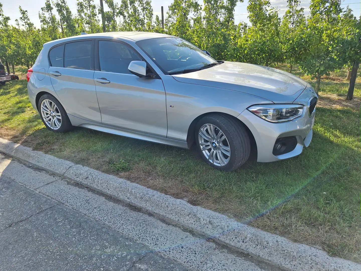 BMW 118 118i Pack M Sport Argent - 1