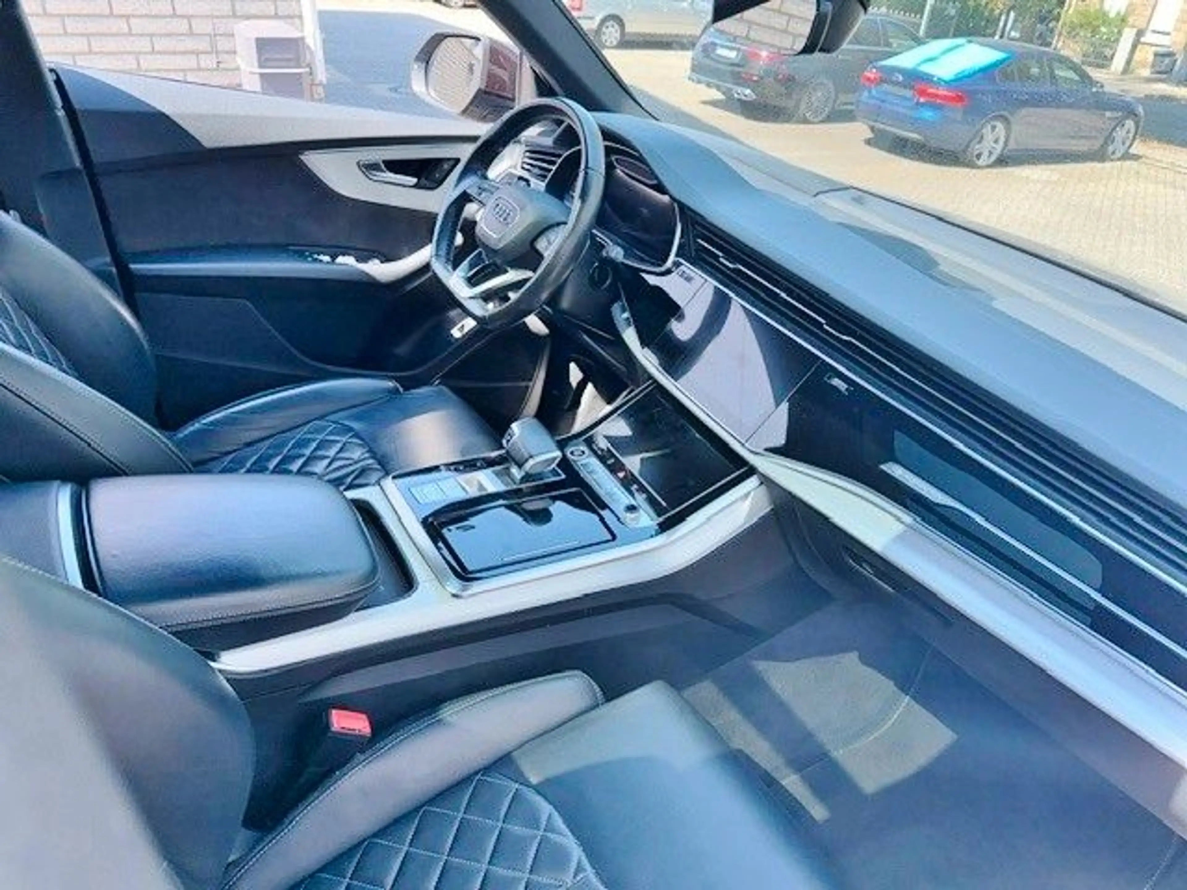 Audi Q8 50 TDI quattro 3 X S LINE — photo 9