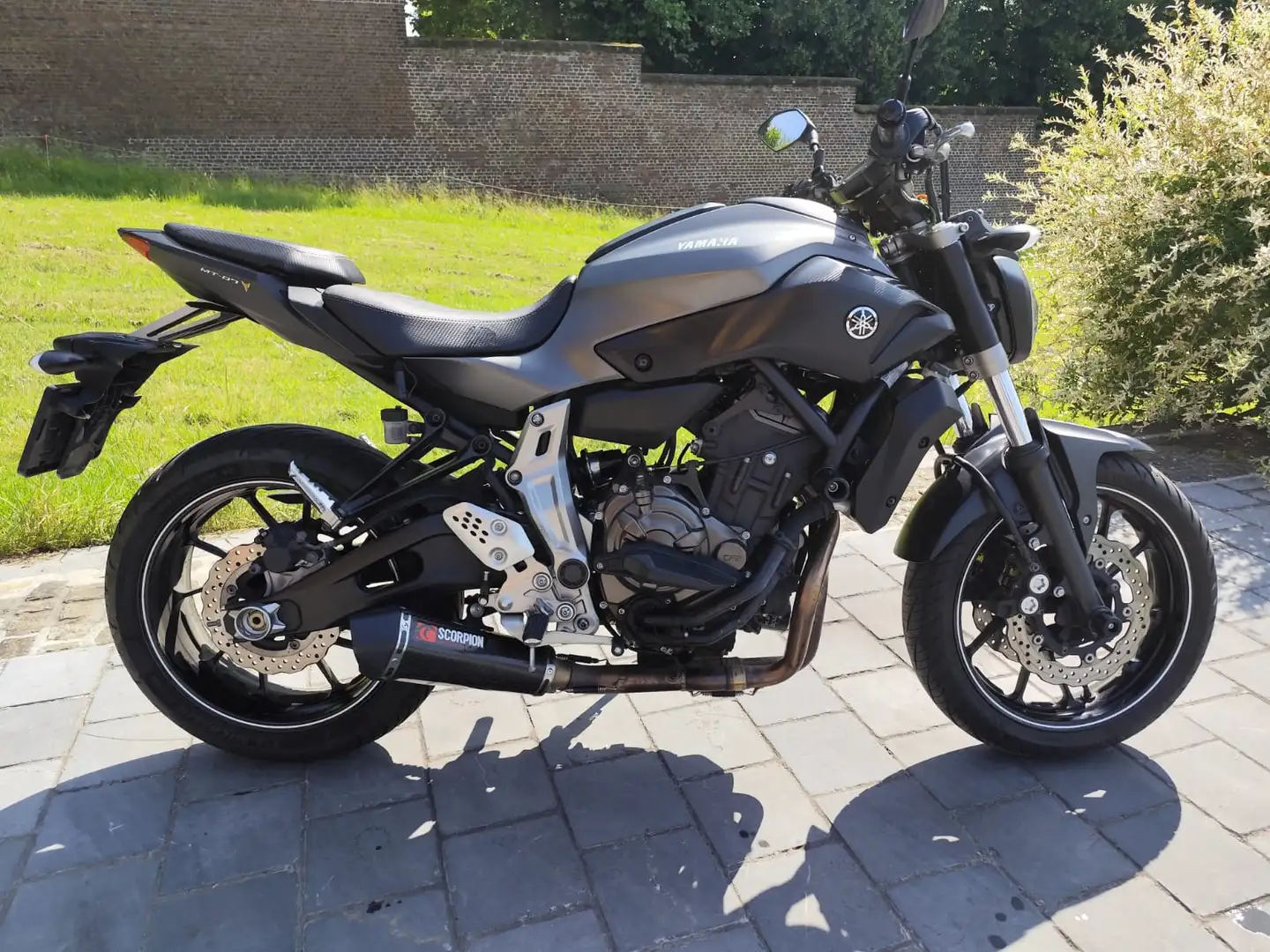 Yamaha MT-07 Černá - 1