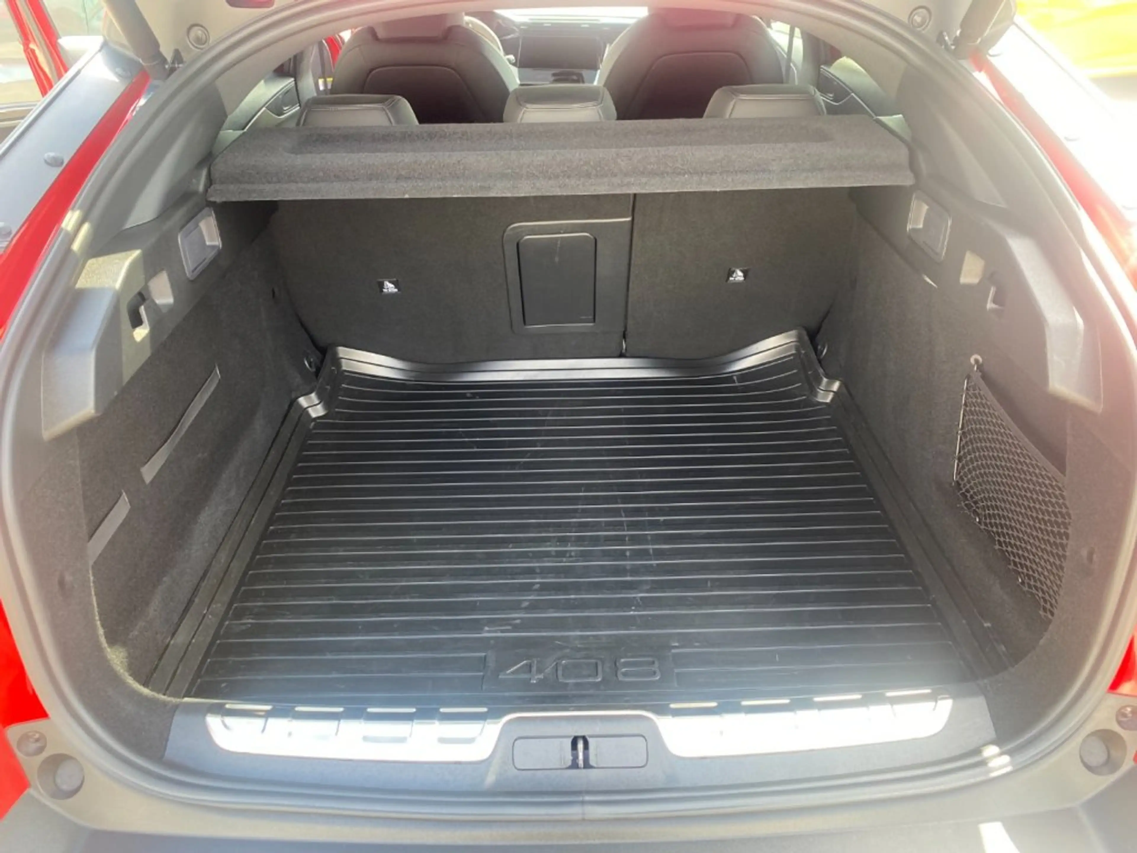 Peugeot 408 GT PT 130 EAT8 — photo 10