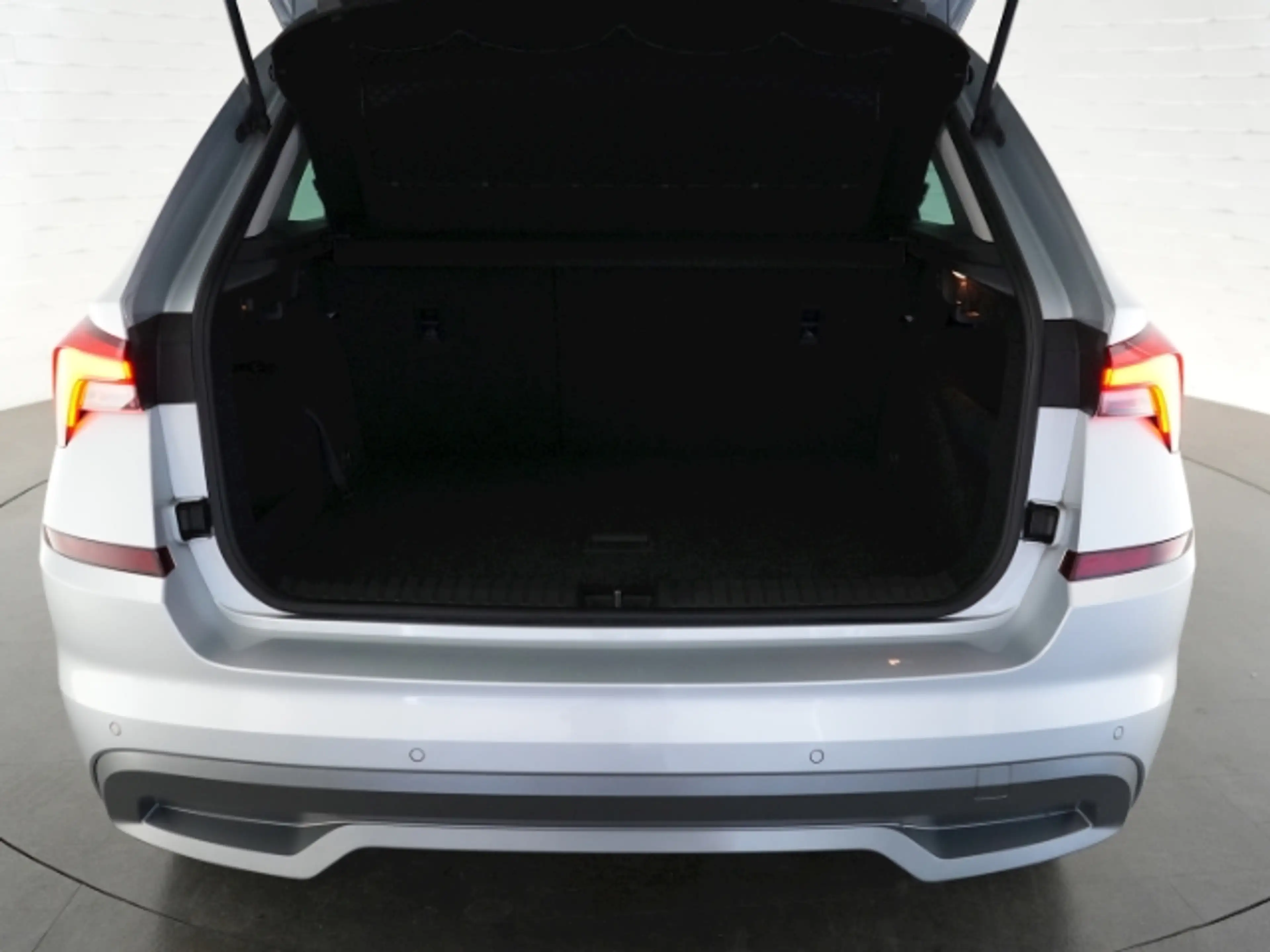 Skoda Kamiq TSI TOUR+ANHÄNGERKUPPLUNG+NAVI+RÜCKFAHRKAMERA+KESS — photo 15
