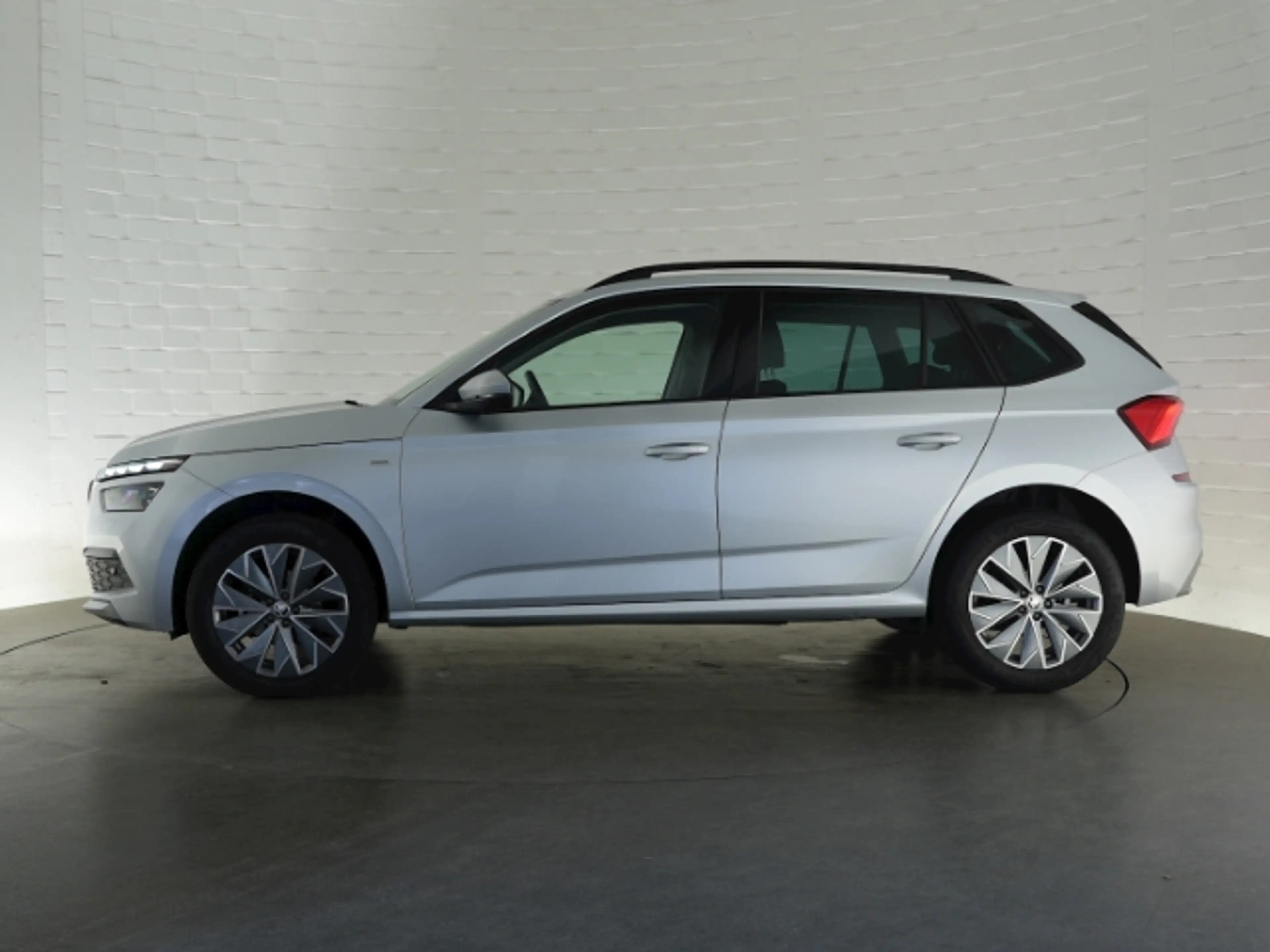 Skoda Kamiq TSI TOUR+ANHÄNGERKUPPLUNG+NAVI+RÜCKFAHRKAMERA+KESS — photo 8
