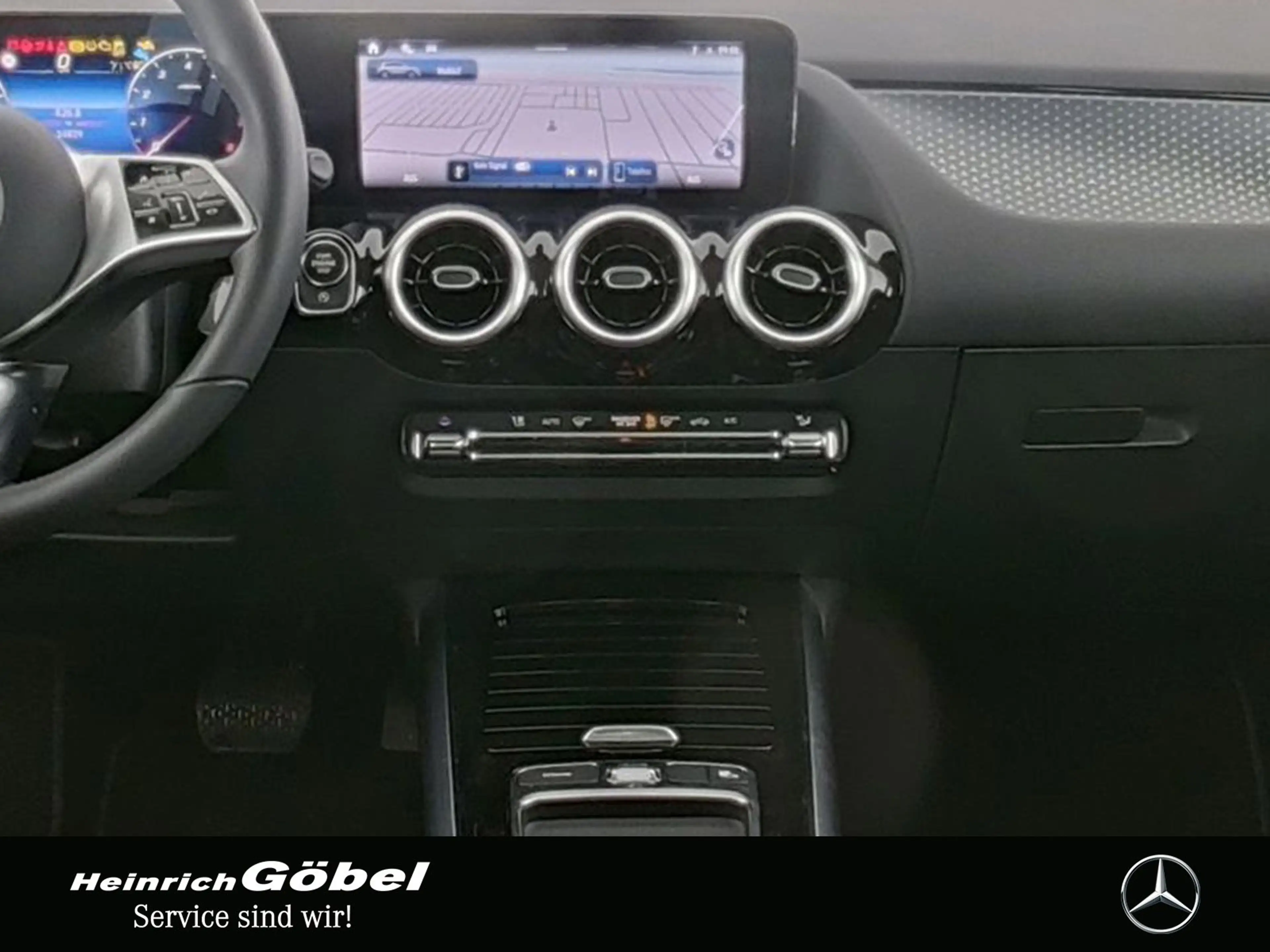 Mercedes-Benz GLA 200 Progressive TOTWINKELASSISTENT+KAMERA — photo 6
