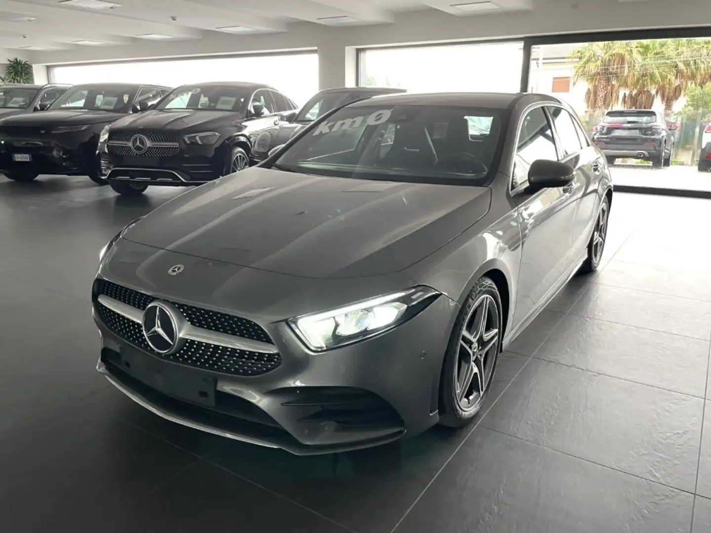 Mercedes-Benz A 200 2.0 d 150 CV AMG Line Premium KM0 Grigio - 2