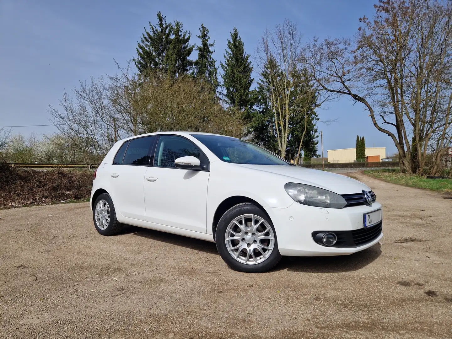 Volkswagen Golf 1.2 TSI Trendline Weiß - 1