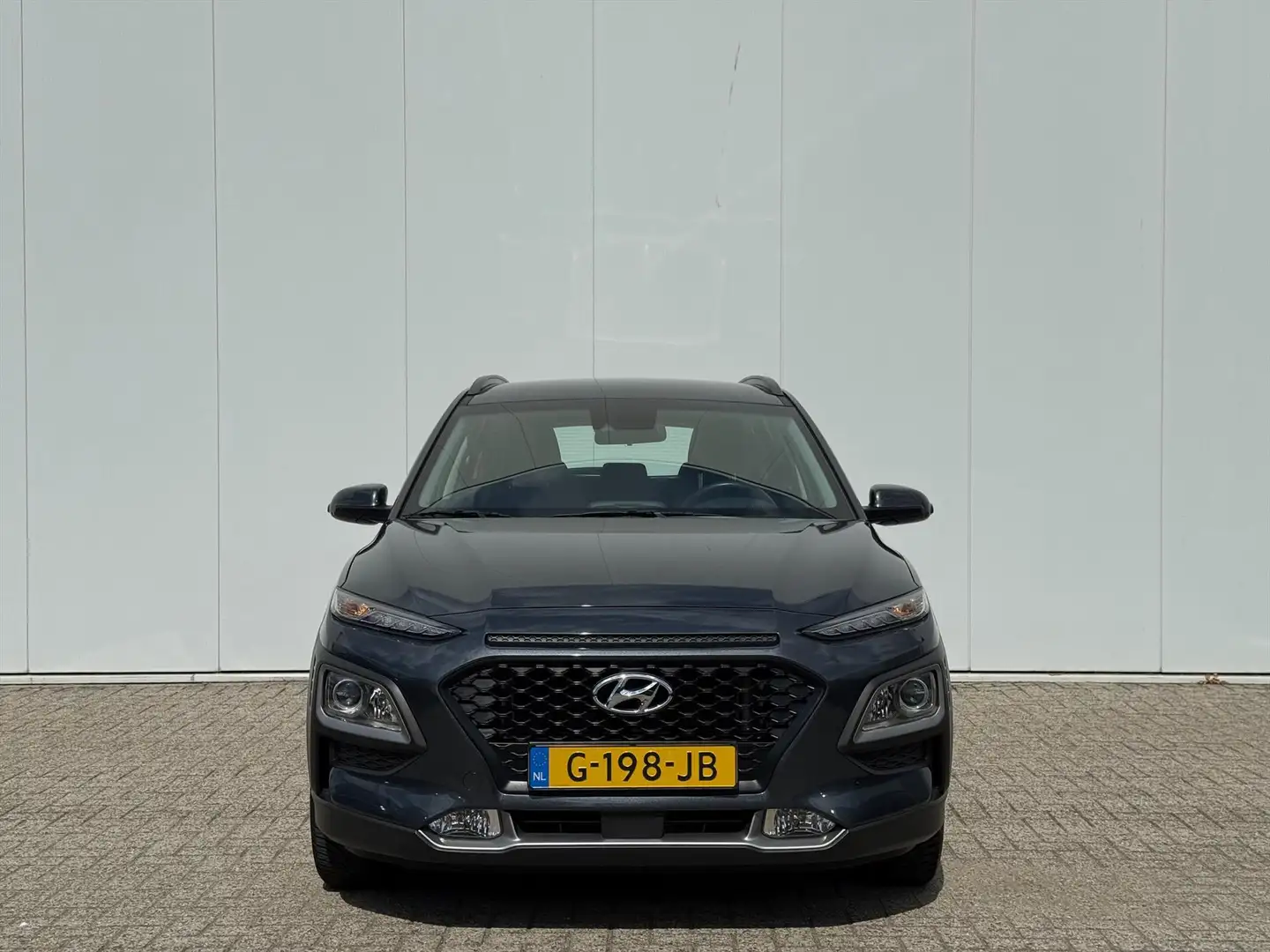 Hyundai KONA 1.0 T-GDI 120pk 2WD Comfort | Camera | Navigatie | Grijs - 2