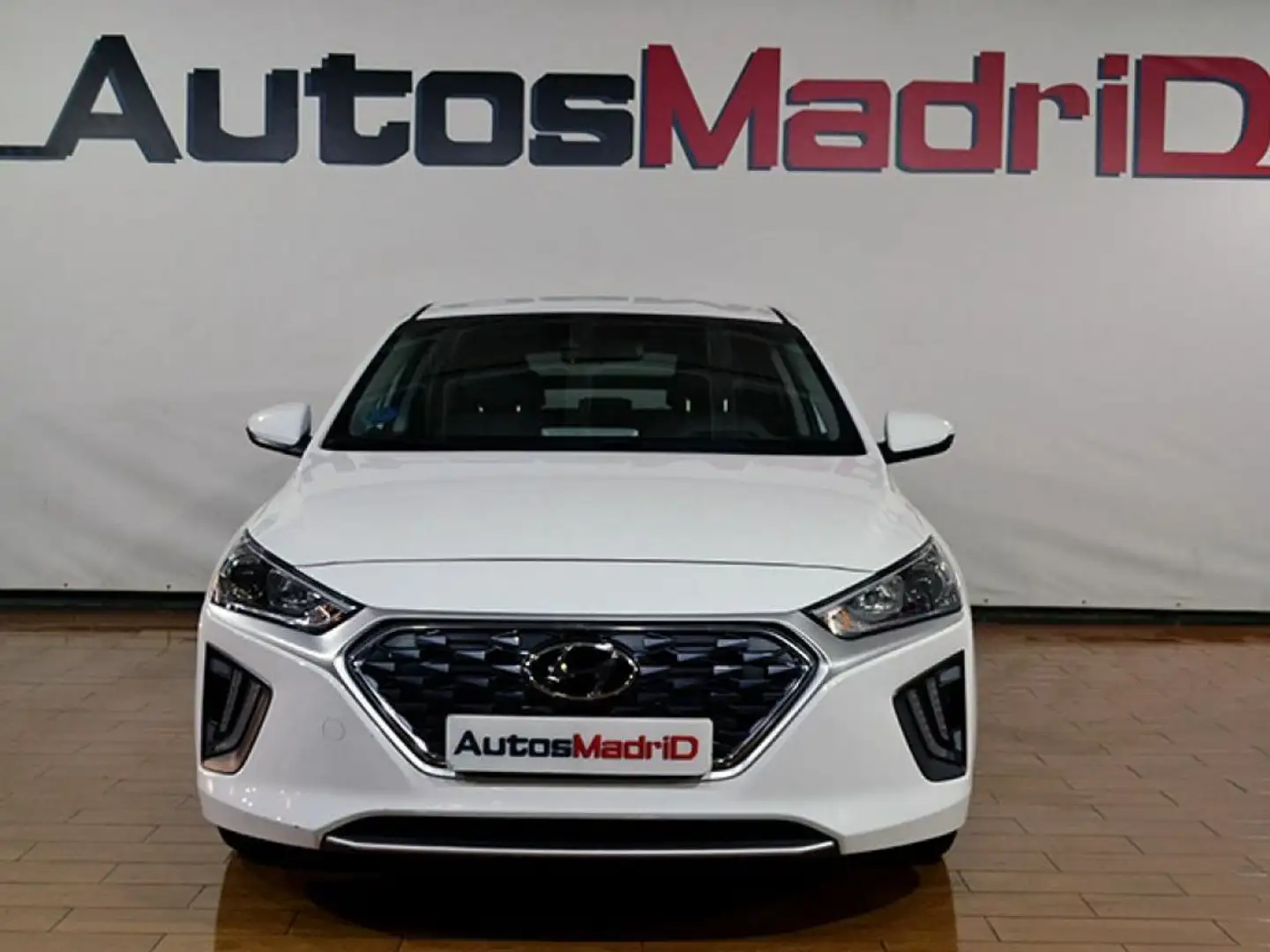 Hyundai IONIQ 1.6 GDI PHEV Tecno DCT Blanco - 2