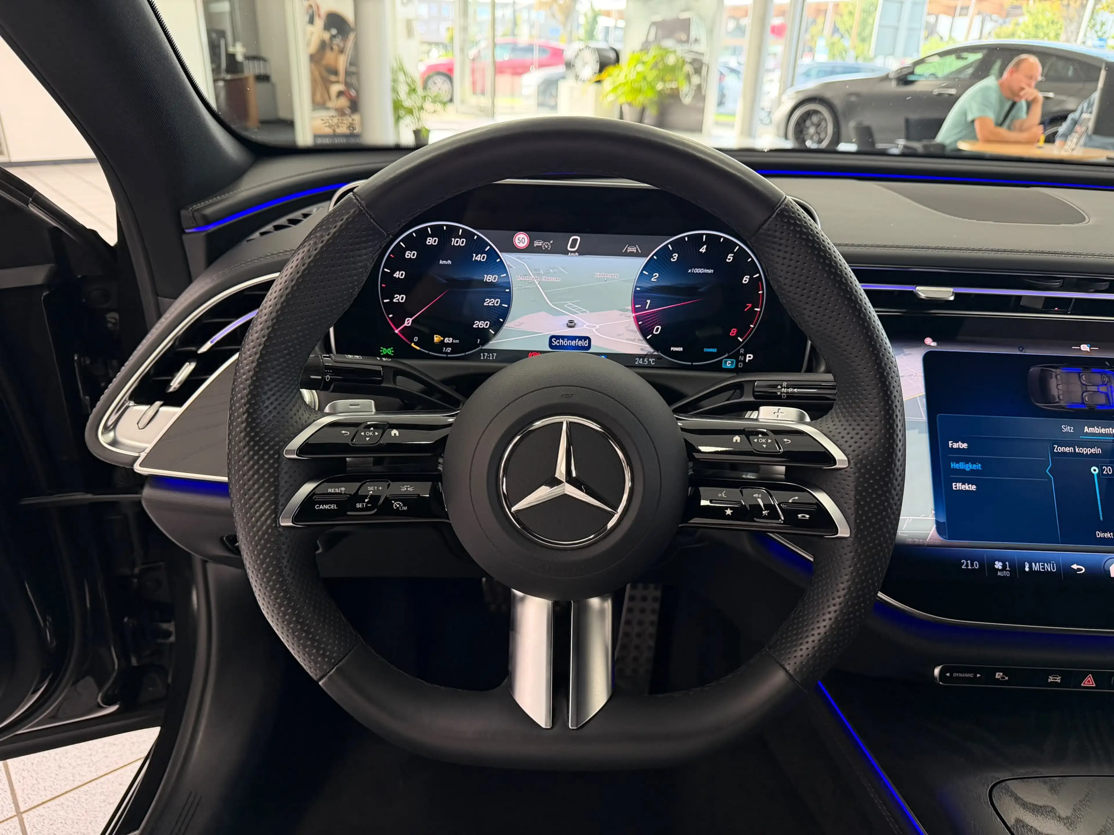 Mercedes-Benz E 200 AMG Line Advanced*NIGHT*DISTR*MBUX*KEYL* — photo 11