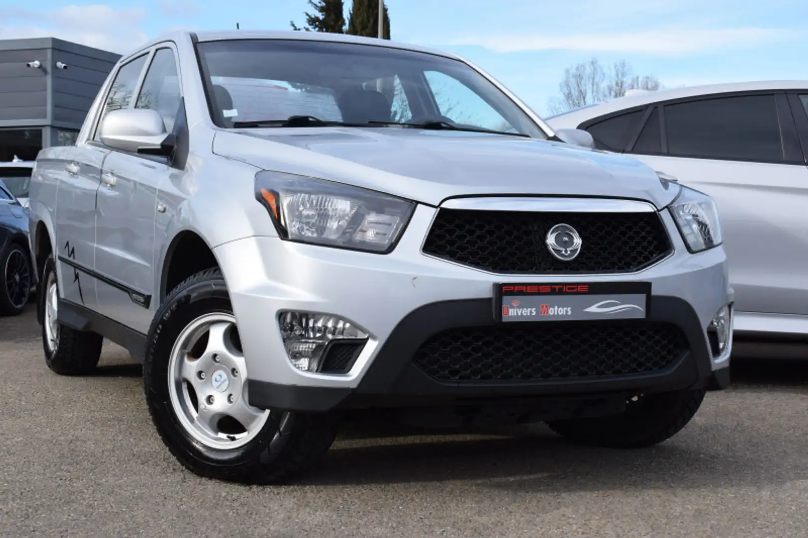 SsangYong Actyon 2.0 D155 QUARTZ 4WD Grau - 1