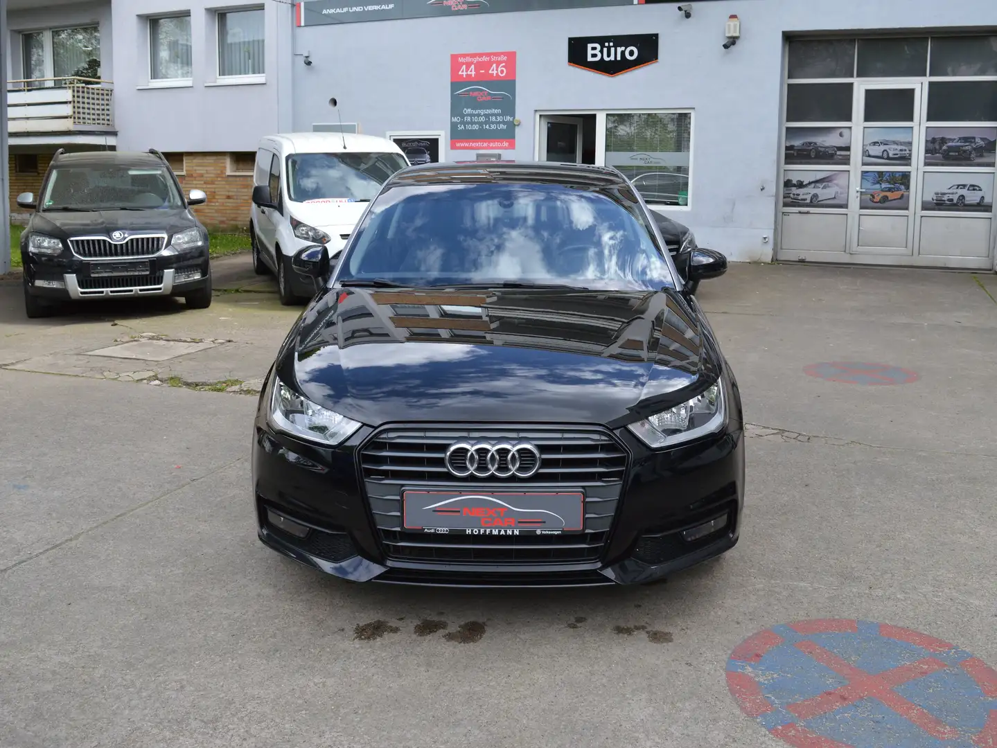 Audi A1 Navi*PDC*Sitzheizung*Alufelgen*Facelift* Schwarz - 2