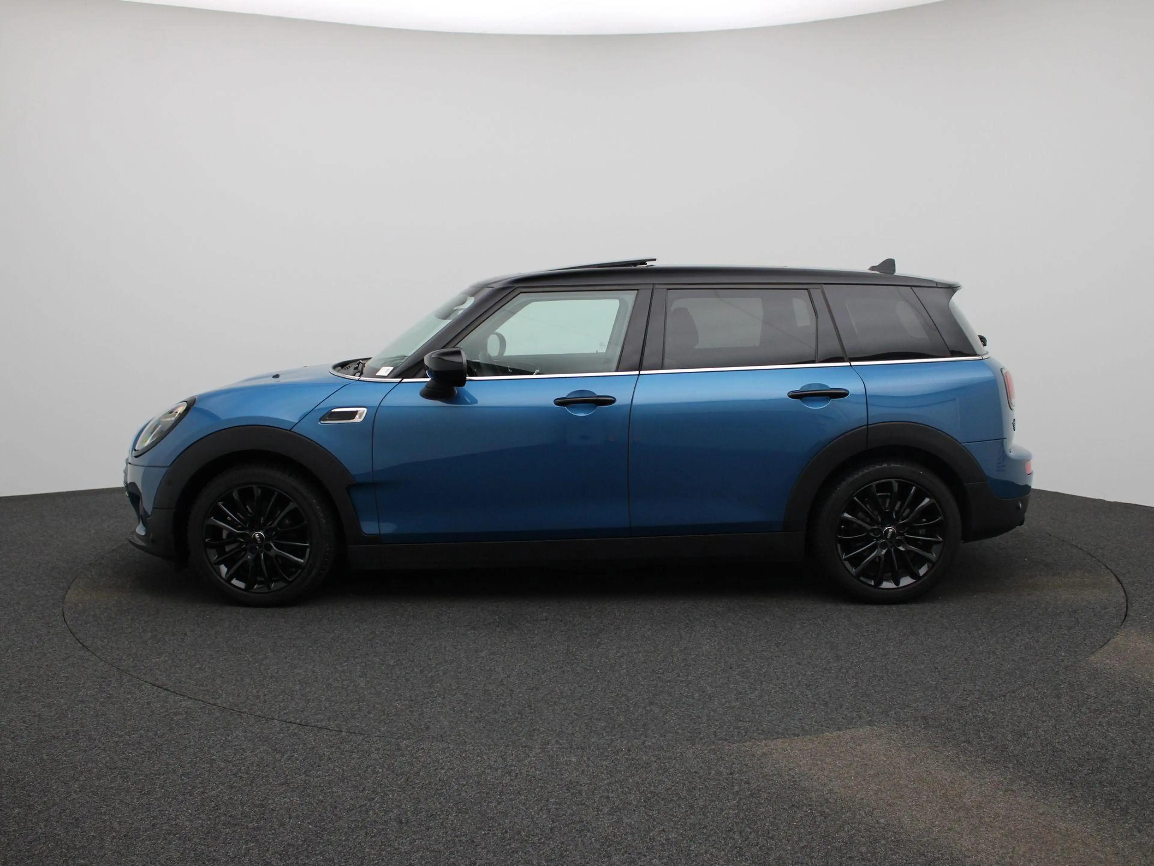 MINI Cooper Clubman 1.5 Classic | WORDT VERWACHT | PANORAMADAK | ACHTE — photo 4