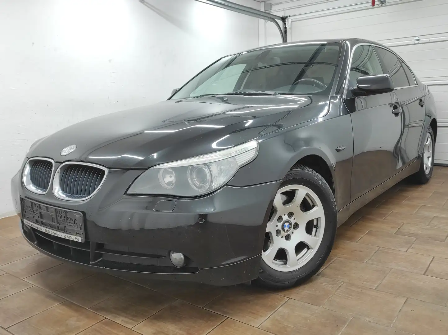 BMW 520 ** LITAUEN PAPIERE ** KLIMAA SHZ TEMP BC XENON COC Schwarz - 2