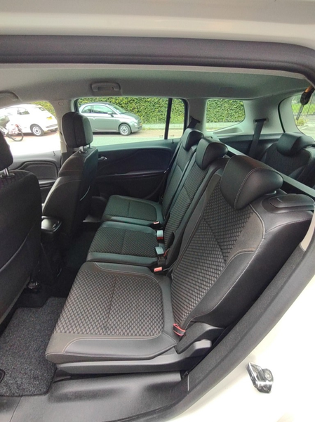 Opel Zafira 1.4 INNOVATION OPC-LINE 140pk . 7P. — photo 9