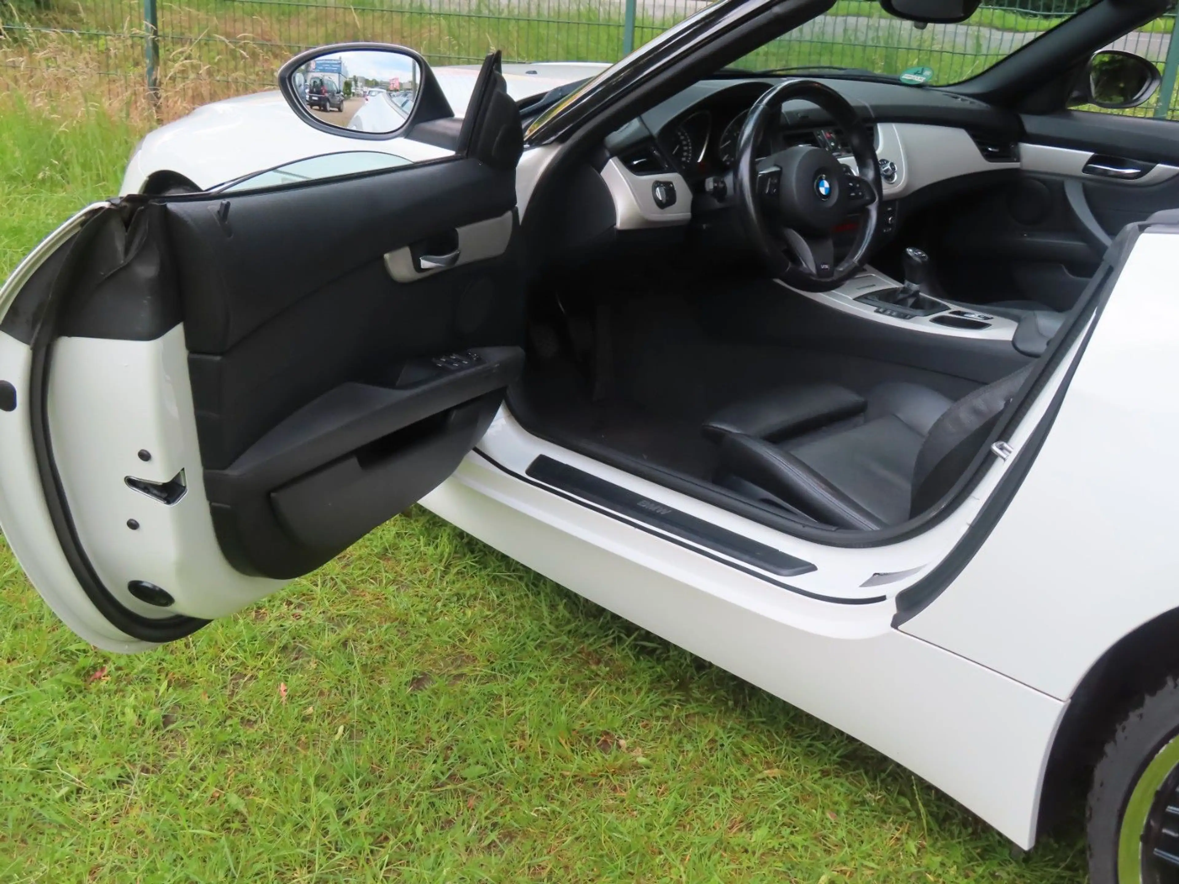 BMW Z4 Roadster 6 Zylinder "Leder-Schwarz-19 Zoll — photo 12