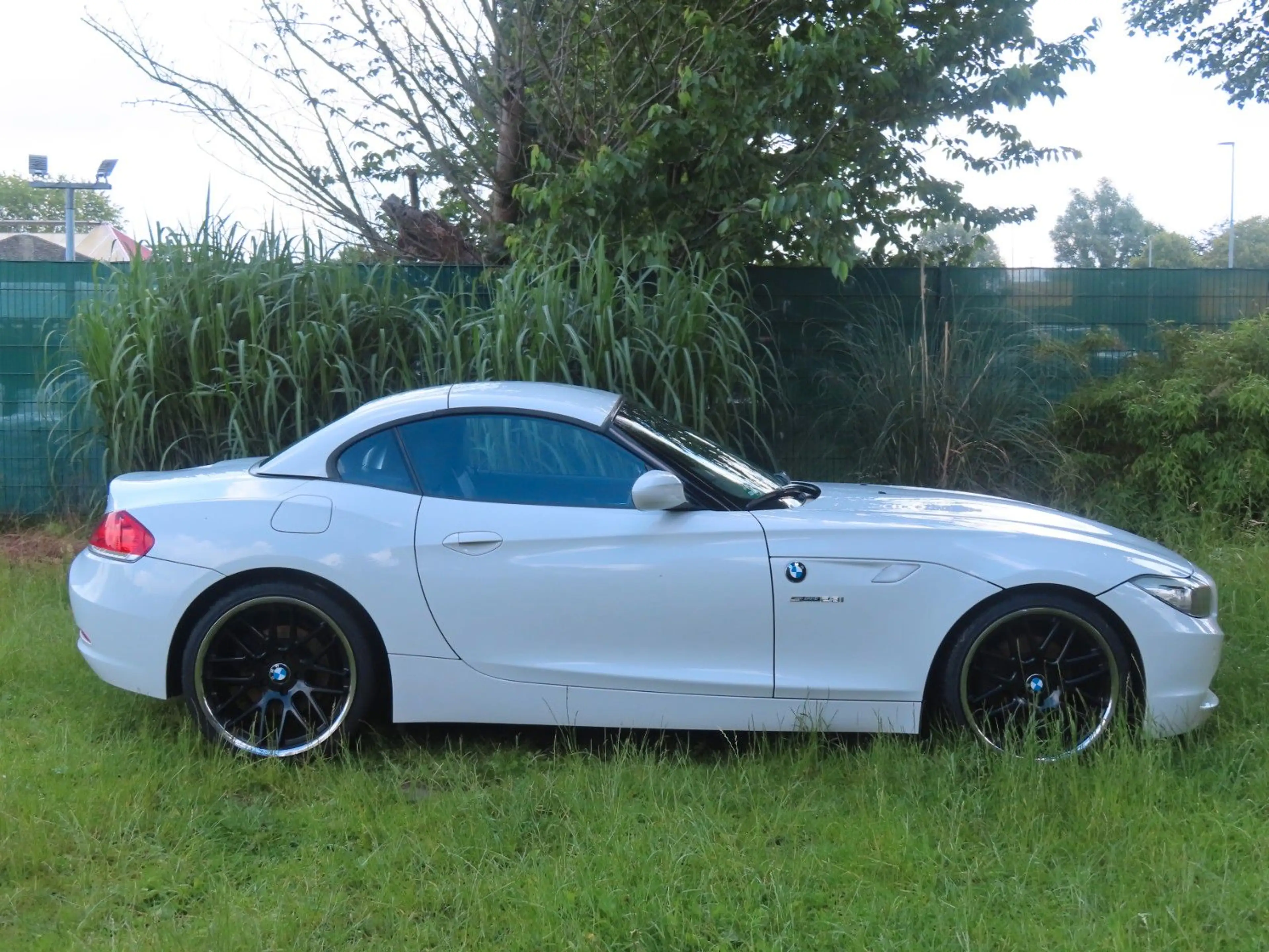 BMW Z4 Roadster 6 Zylinder "Leder-Schwarz-19 Zoll — photo 6