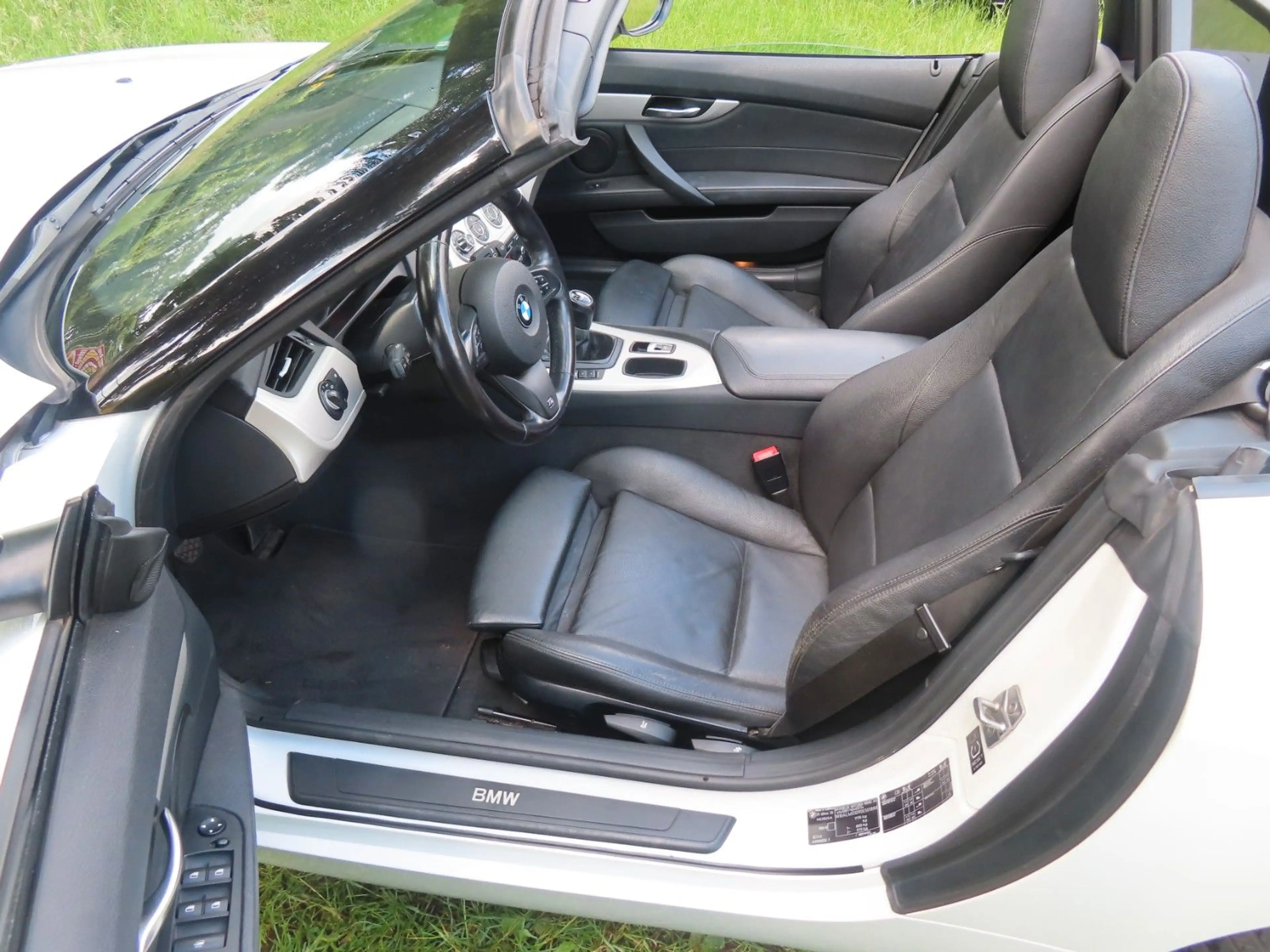 BMW Z4 Roadster 6 Zylinder "Leder-Schwarz-19 Zoll — photo 13