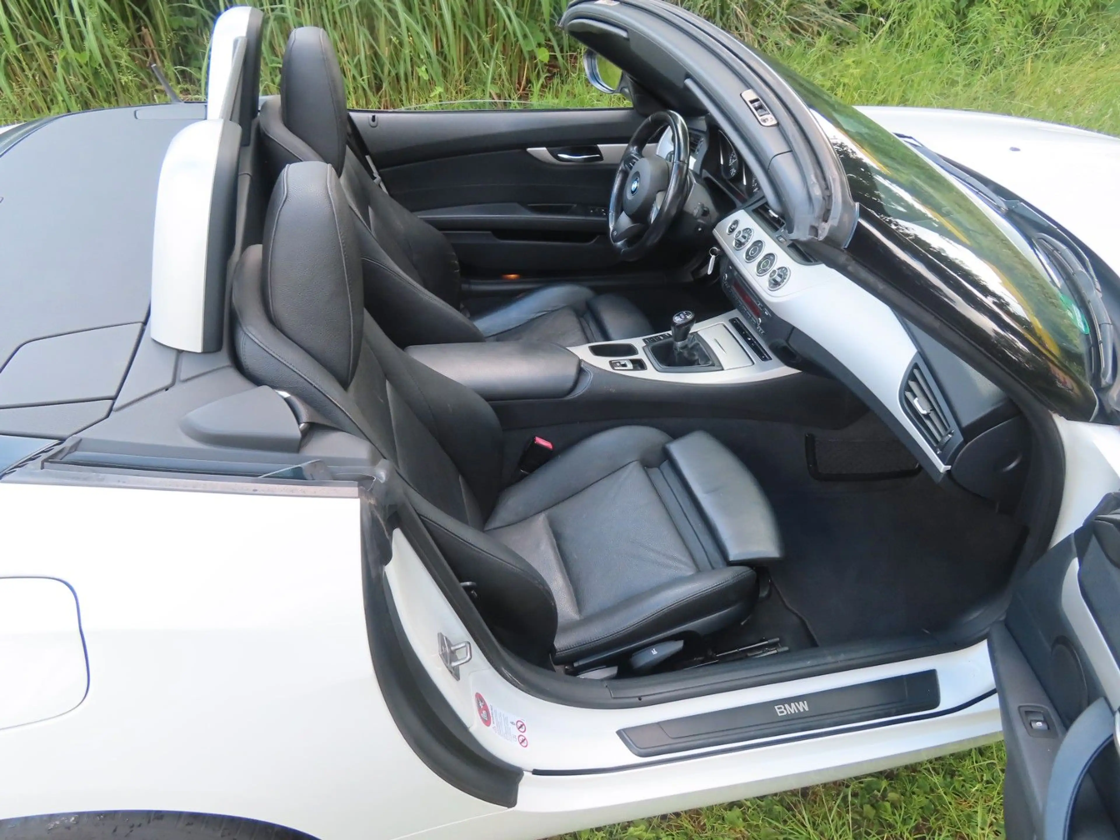 BMW Z4 Roadster 6 Zylinder "Leder-Schwarz-19 Zoll — photo 14