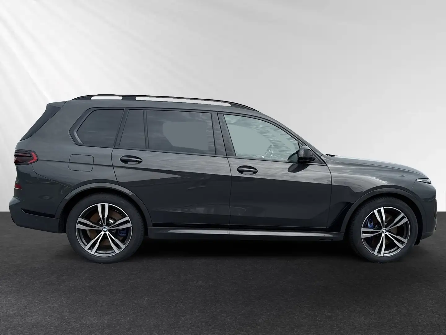 BMW X7 M 60i AHK|Bowers&Wilkins|DAProf.|Standhzg. Šedá - 2