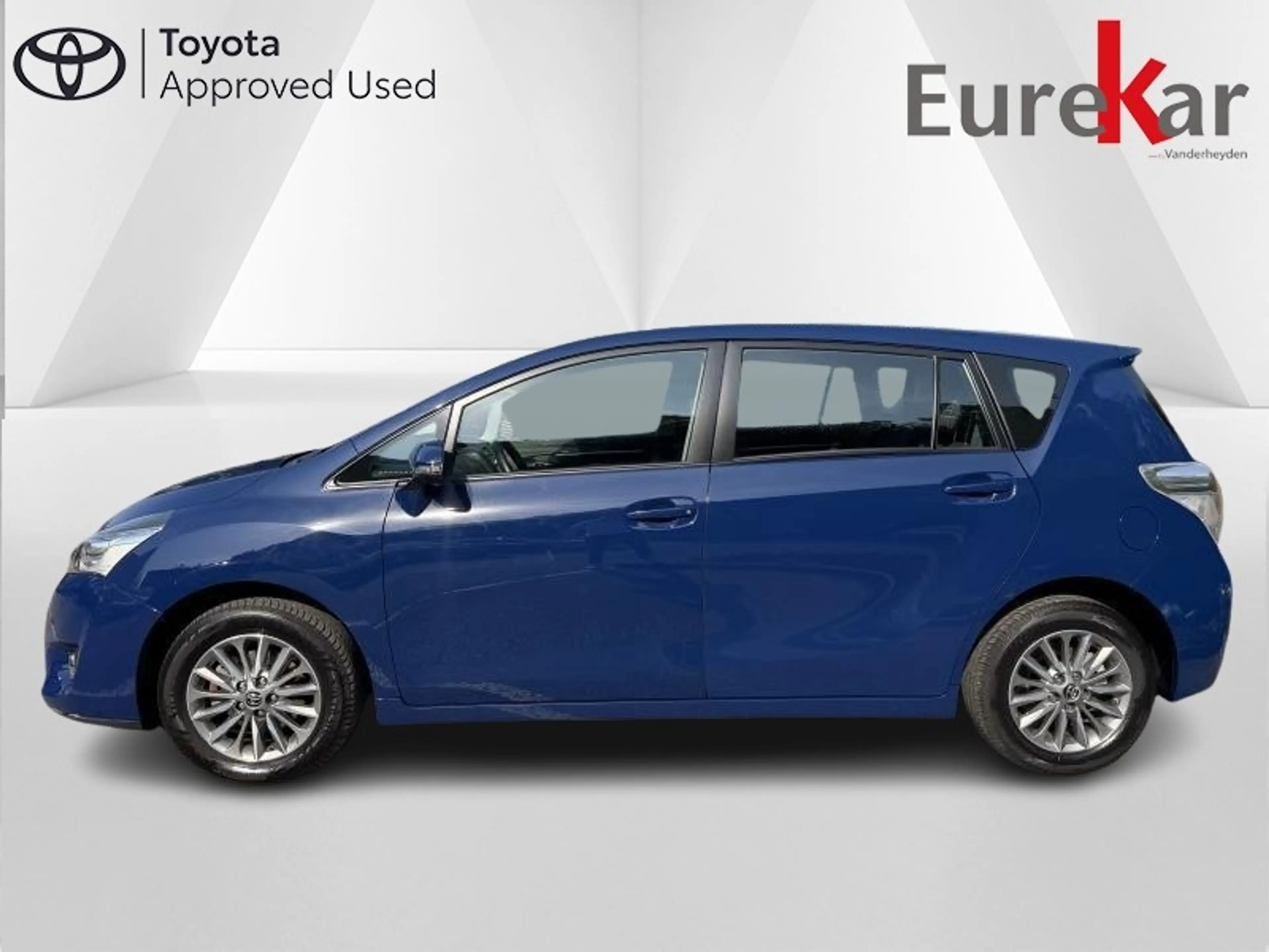 Toyota Verso Comfort — photo 2