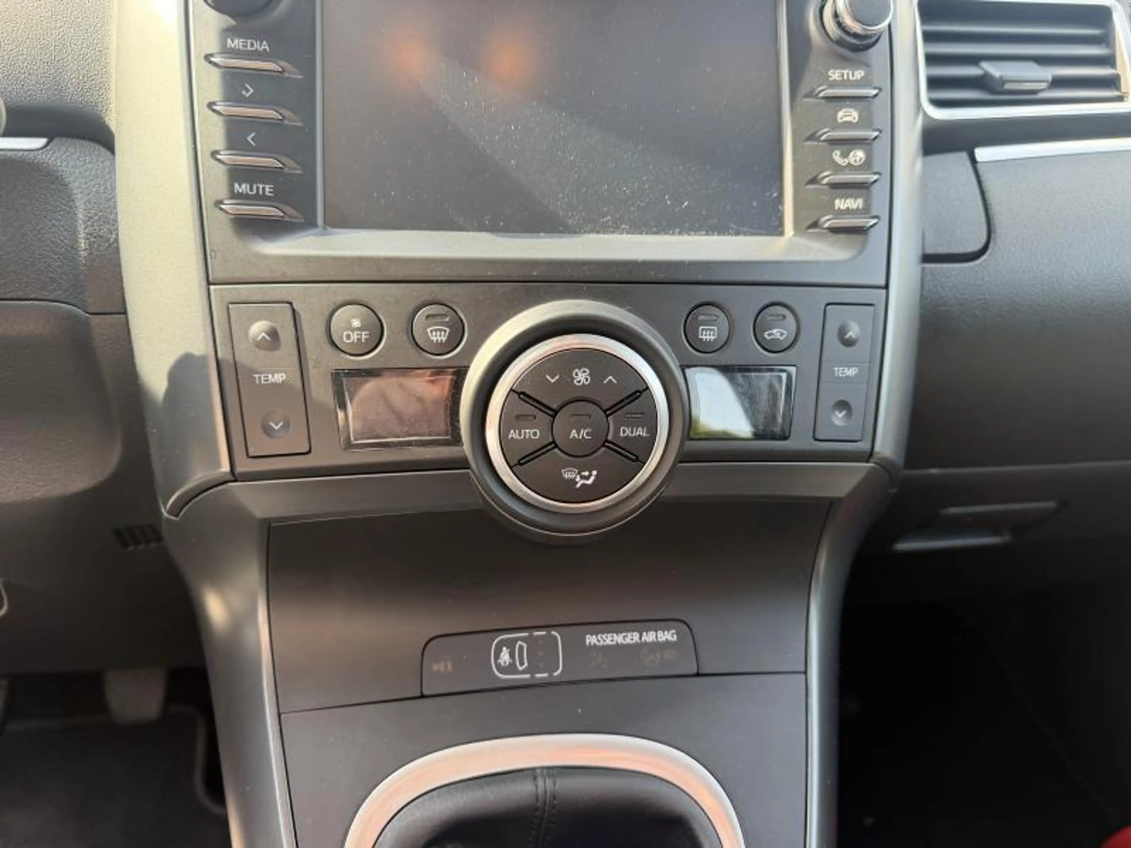Toyota Verso Comfort — photo 9