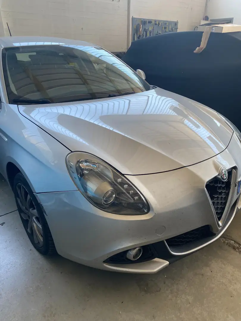 Alfa Romeo Giulietta Giulietta 1.6 jtdm Business 120cv tct my19 Grijs - 1