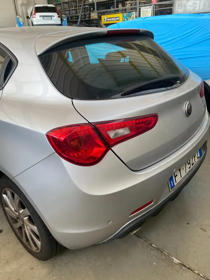 Alfa Romeo Giulietta Giulietta 1.6 jtdm Business 120cv tct my19 Grijs - 2