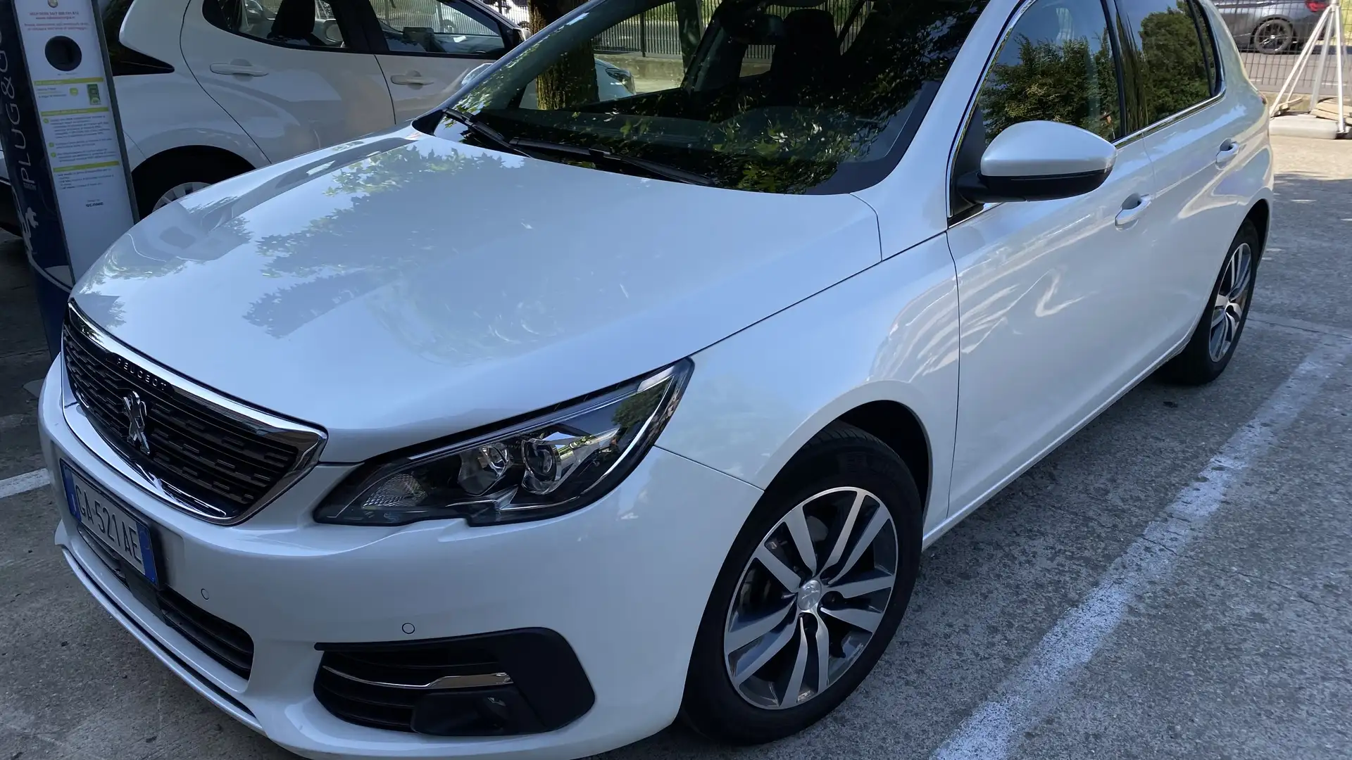 Peugeot 308 5p 1.2 puretech ALLUR s&s 110cv - 1