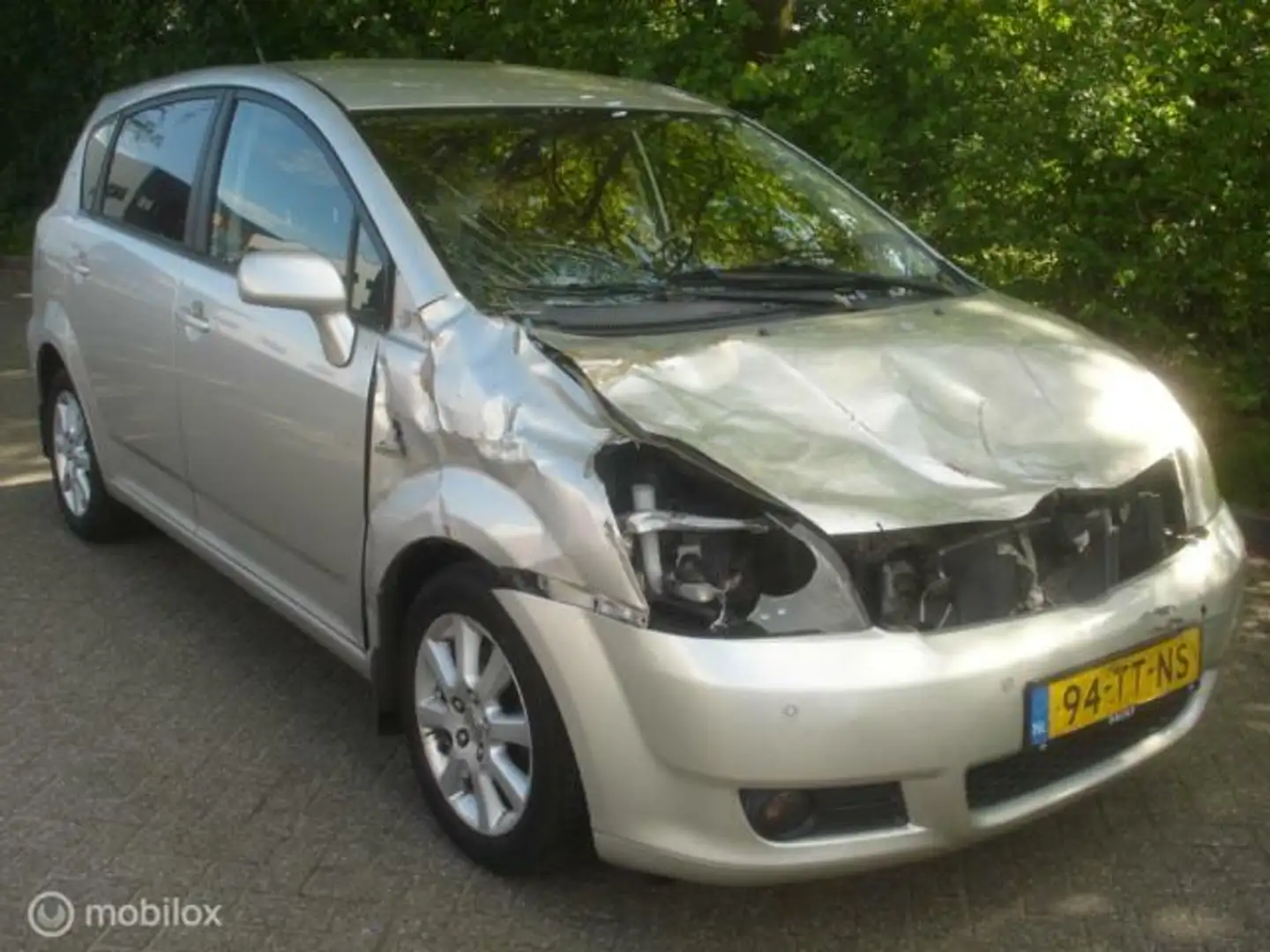 Toyota Verso 1.8 VVTI Dynamic Airco Cruise Rechtsvoor schade Gris - 1