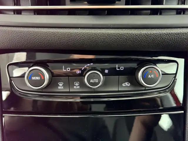 Opel Grandland view 12