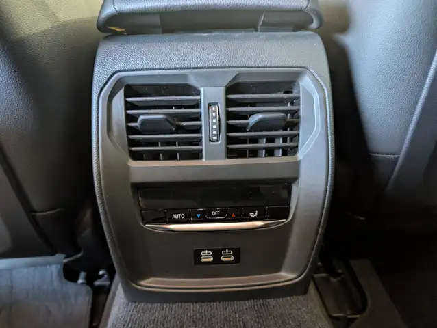 BMW I4 view 22