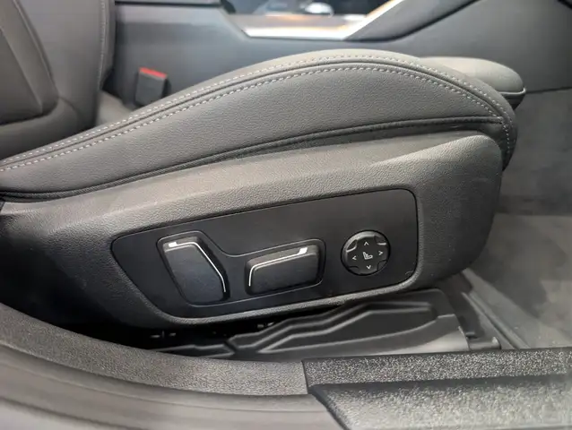BMW I4 view 27