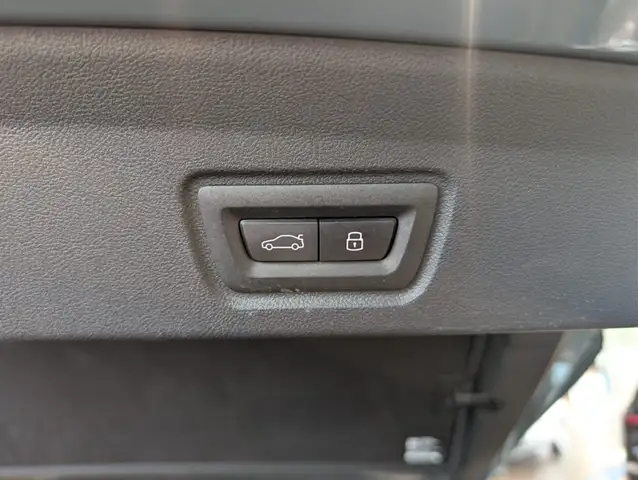 BMW I4 view 24