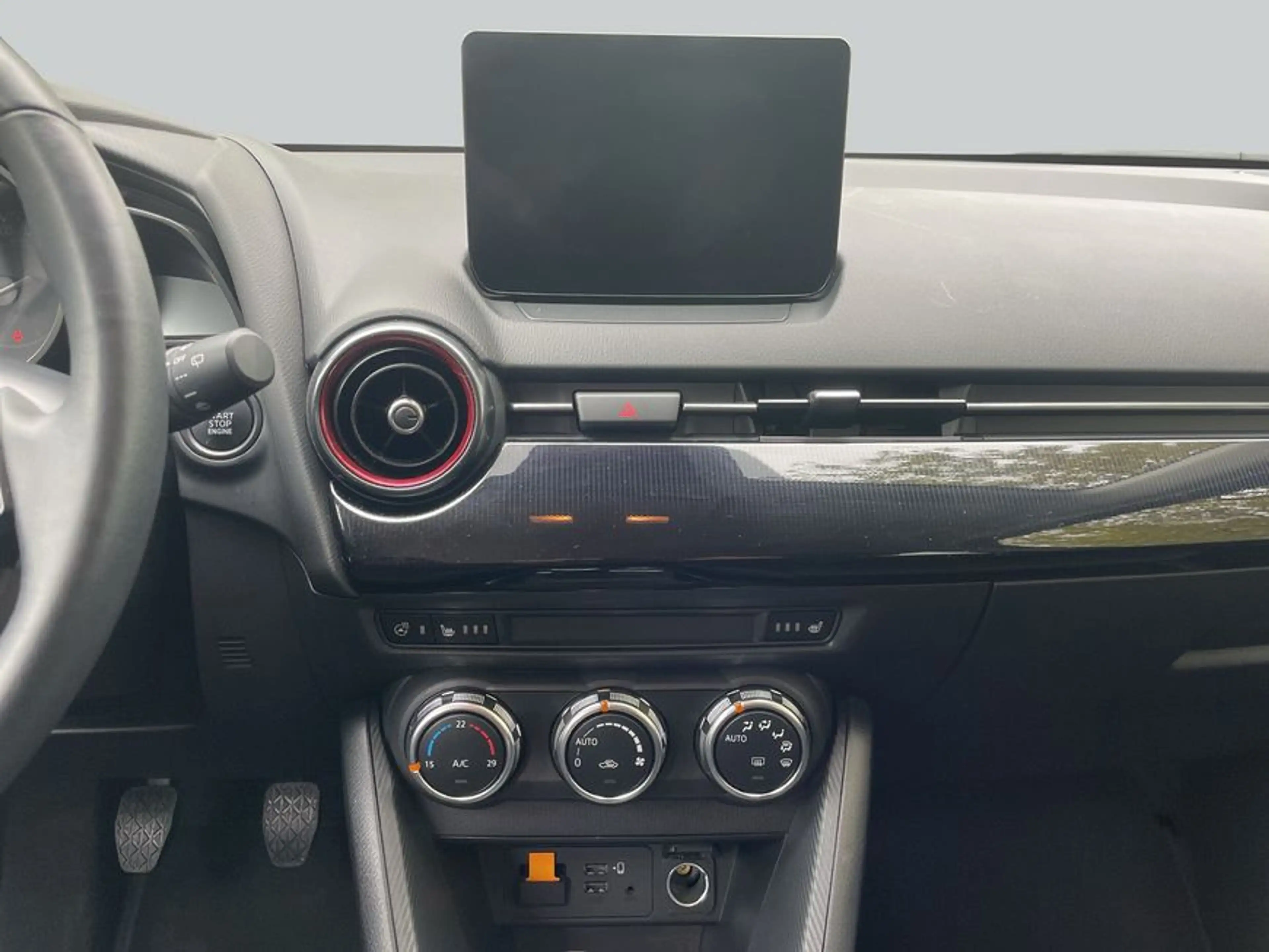 Mazda 2 e-SKYACTIV G 90 M HYBRID Homura — photo 14